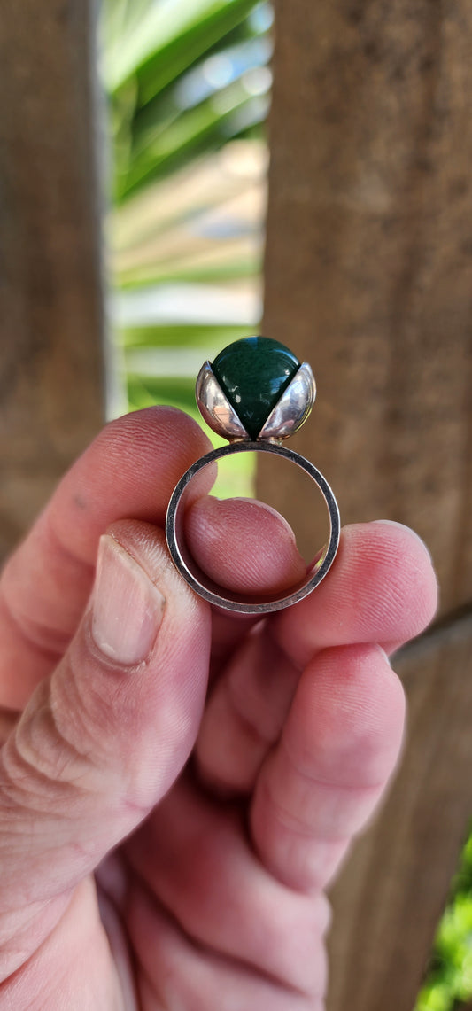 Vintage mid century modern Sterling Silver and "trapped" Aventurine Orb ring by the marvelous and extremely sought after Finland Silversmith- Ellis Kauppi for Kupittaan Kulta and signed accordingly.