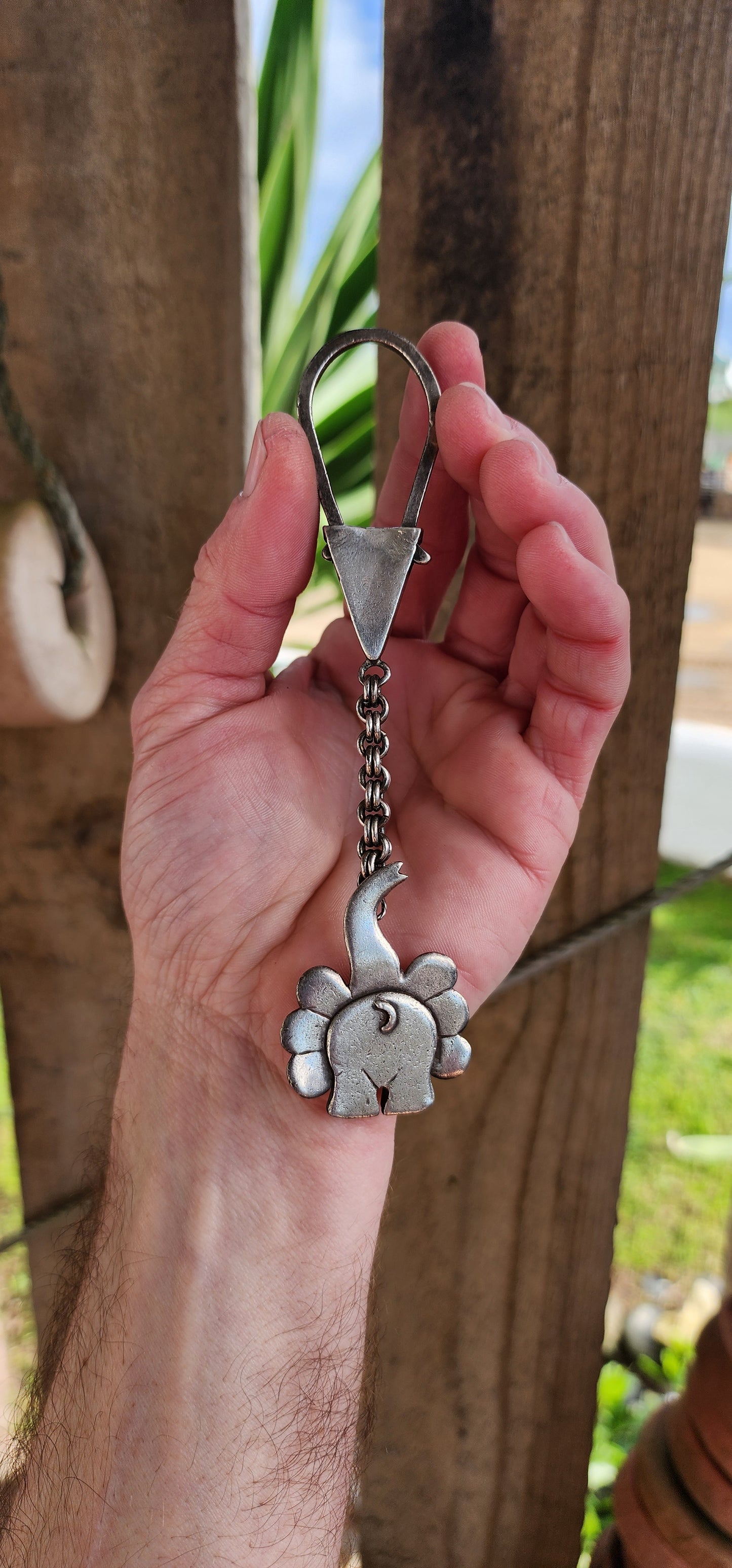 Unusual and super cute Vintage 999 Fine Silver Novelty key ring holder with a dangly Elephant.