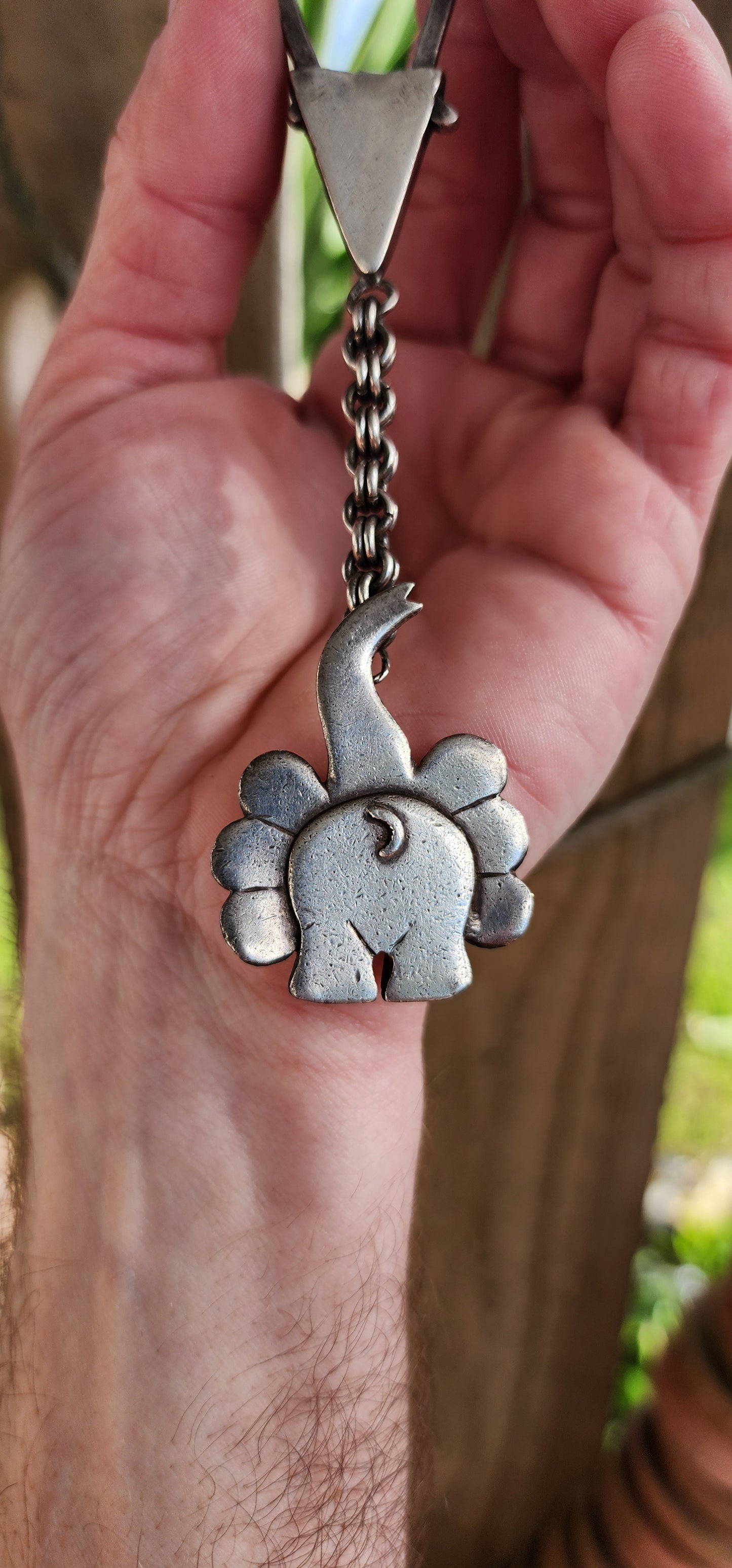 Unusual and super cute Vintage 999 Fine Silver Novelty key ring holder with a dangly Elephant.