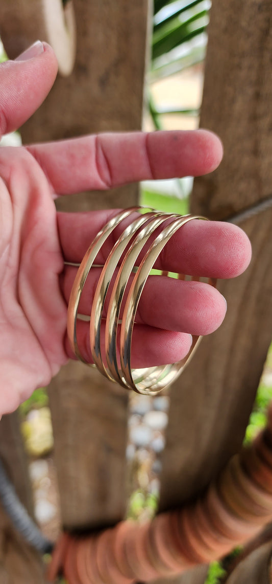 Solid 9ct Yellow Gold D-shaped bangles.