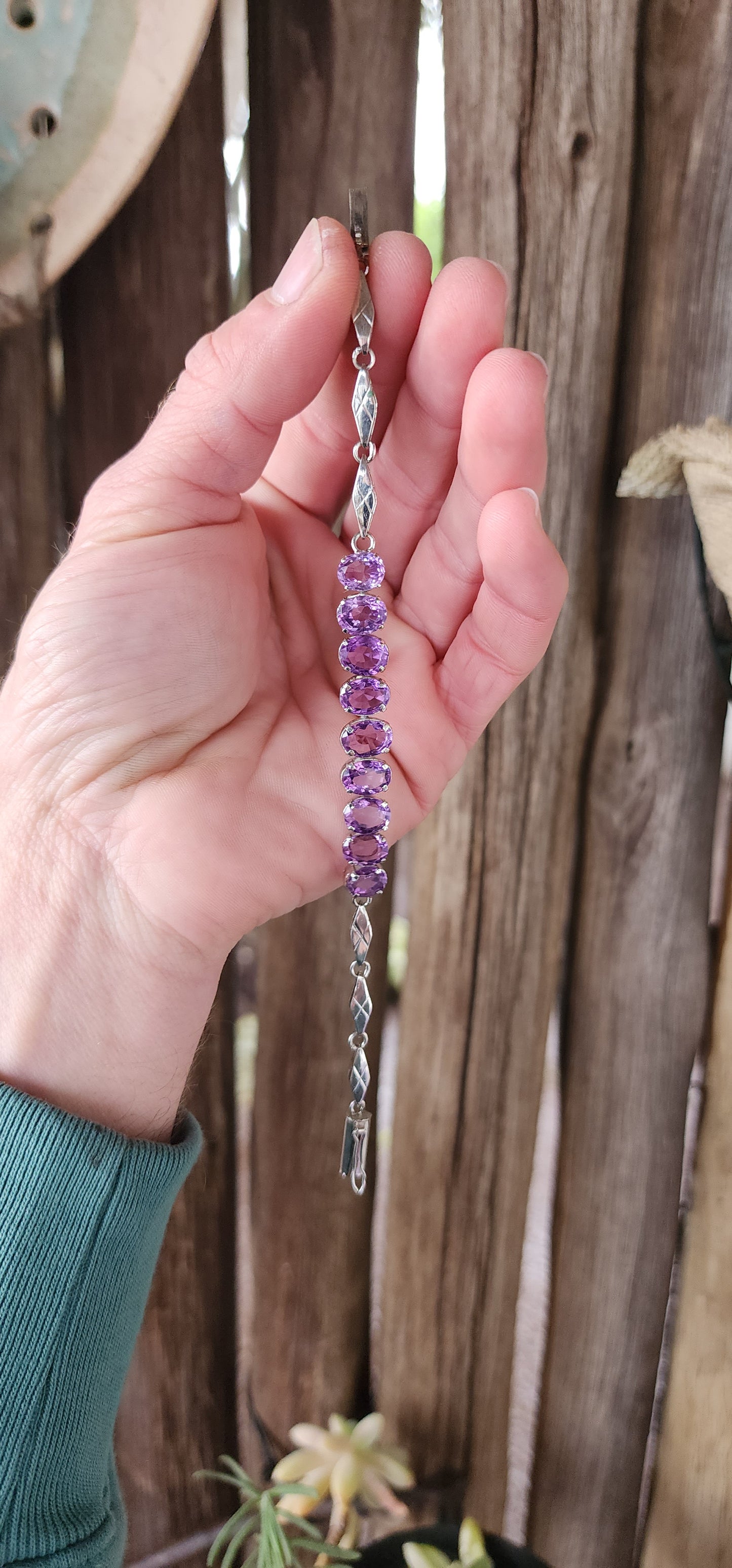 Exquisite Art Deco Era Sterling Silver and Amethyst Gemstones bracelet.