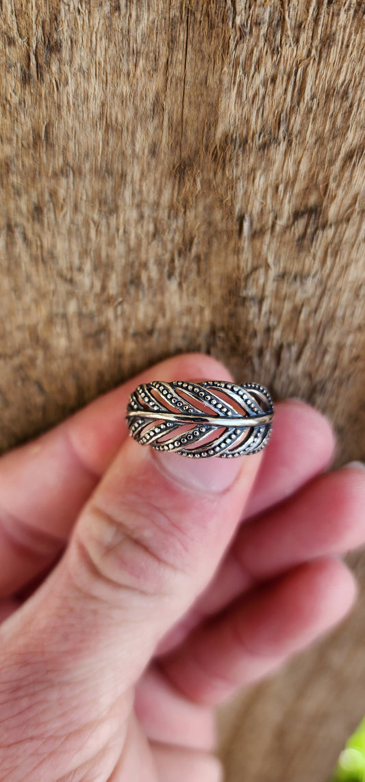 Unusual Sterling Silver Unisex Botanical Helecho "Fern" plant Half Eternity ring.