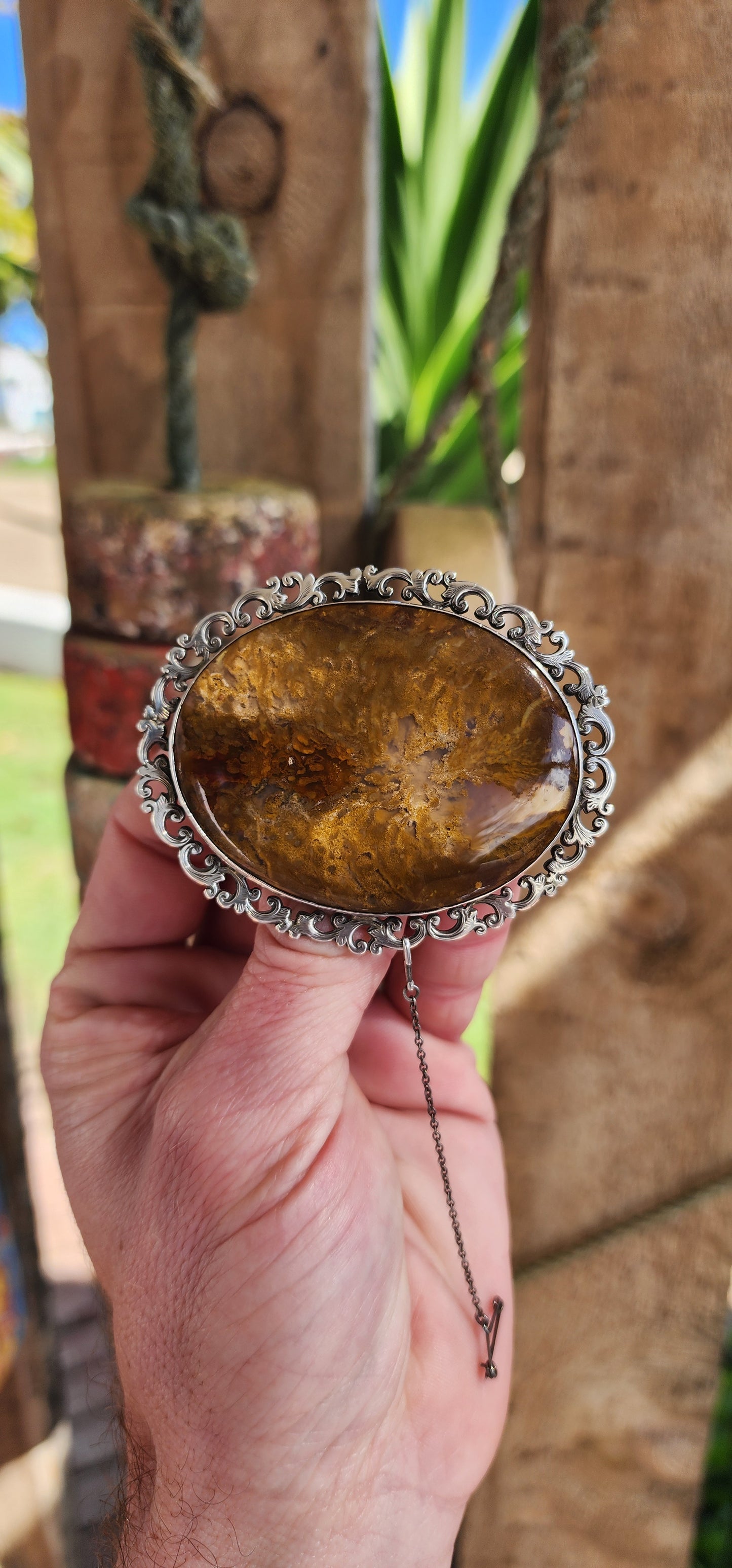 Up for grabs is this marvelous and super large sized Antique Victorian Scottish circa 1860's Sterling Silver and Picture "Moss" Agate Oval brooch.