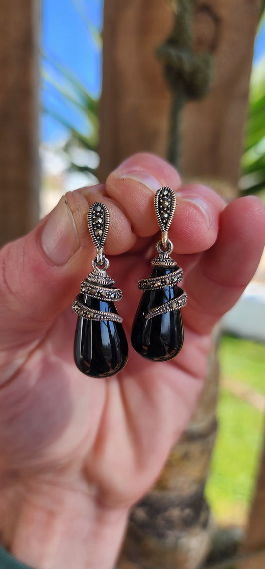 Elegant pair of Art Deco Inspired Sterling Silver,Onyx and Marcasites push-in drop/dangle earrings.