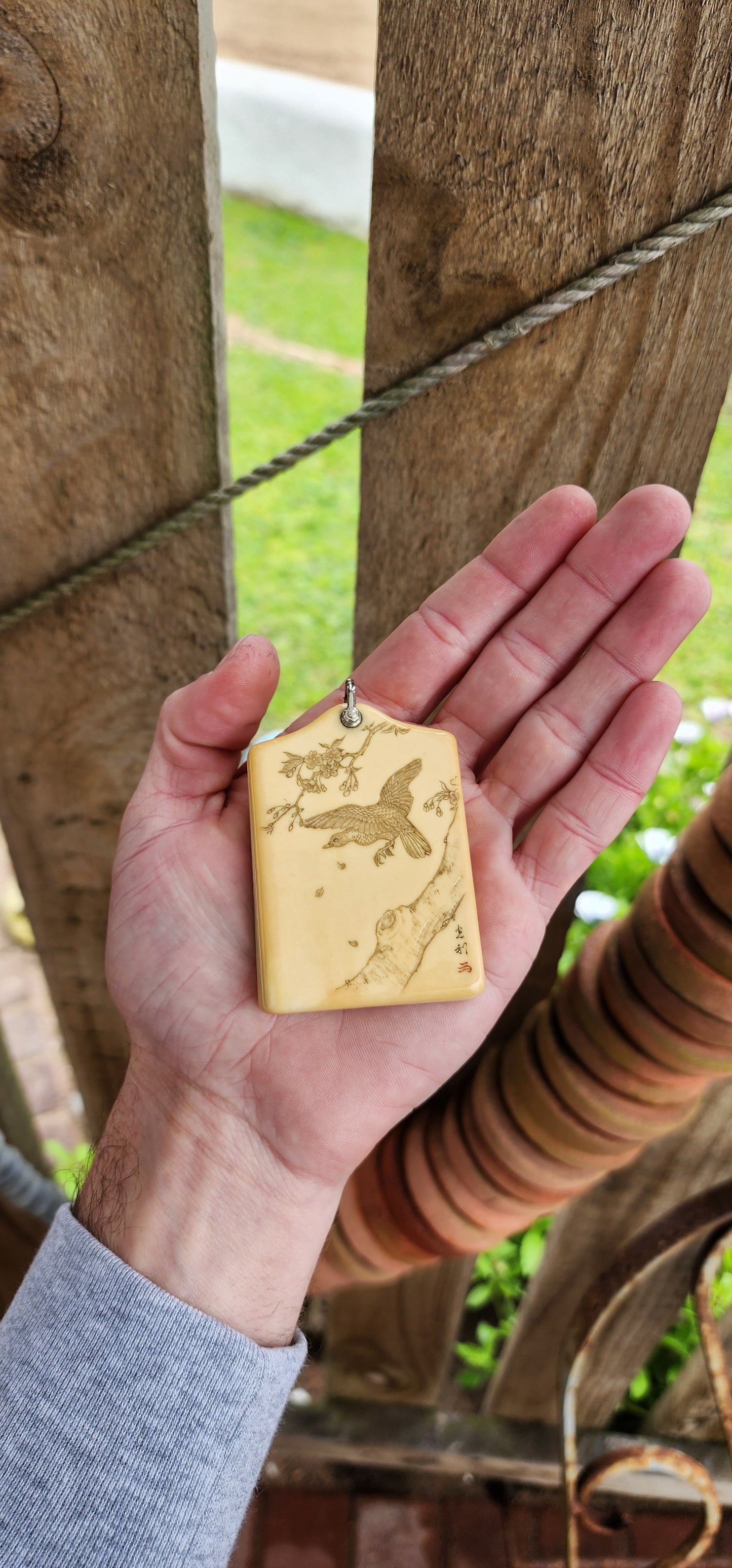 Antique Oriental themed pre-ban Ivory Aide Memoir Chatelaine booklet.