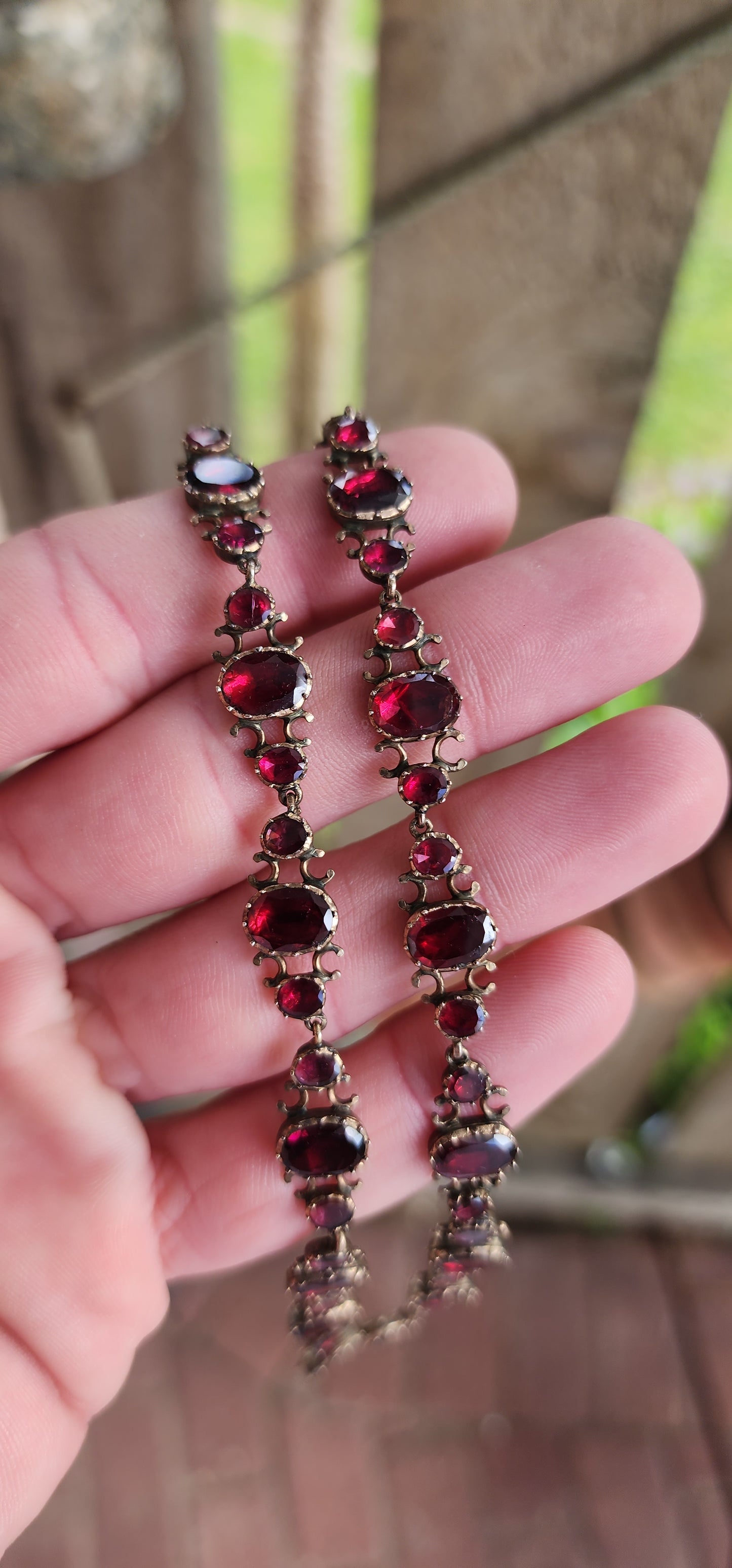 MOST incredible Antique Georgian era circa 1800 foiled back Almandine Garnet Riviere/Collar necklace with detachable pendant/brooch drop.Set in 10ct Yellow/Rosy Gold.