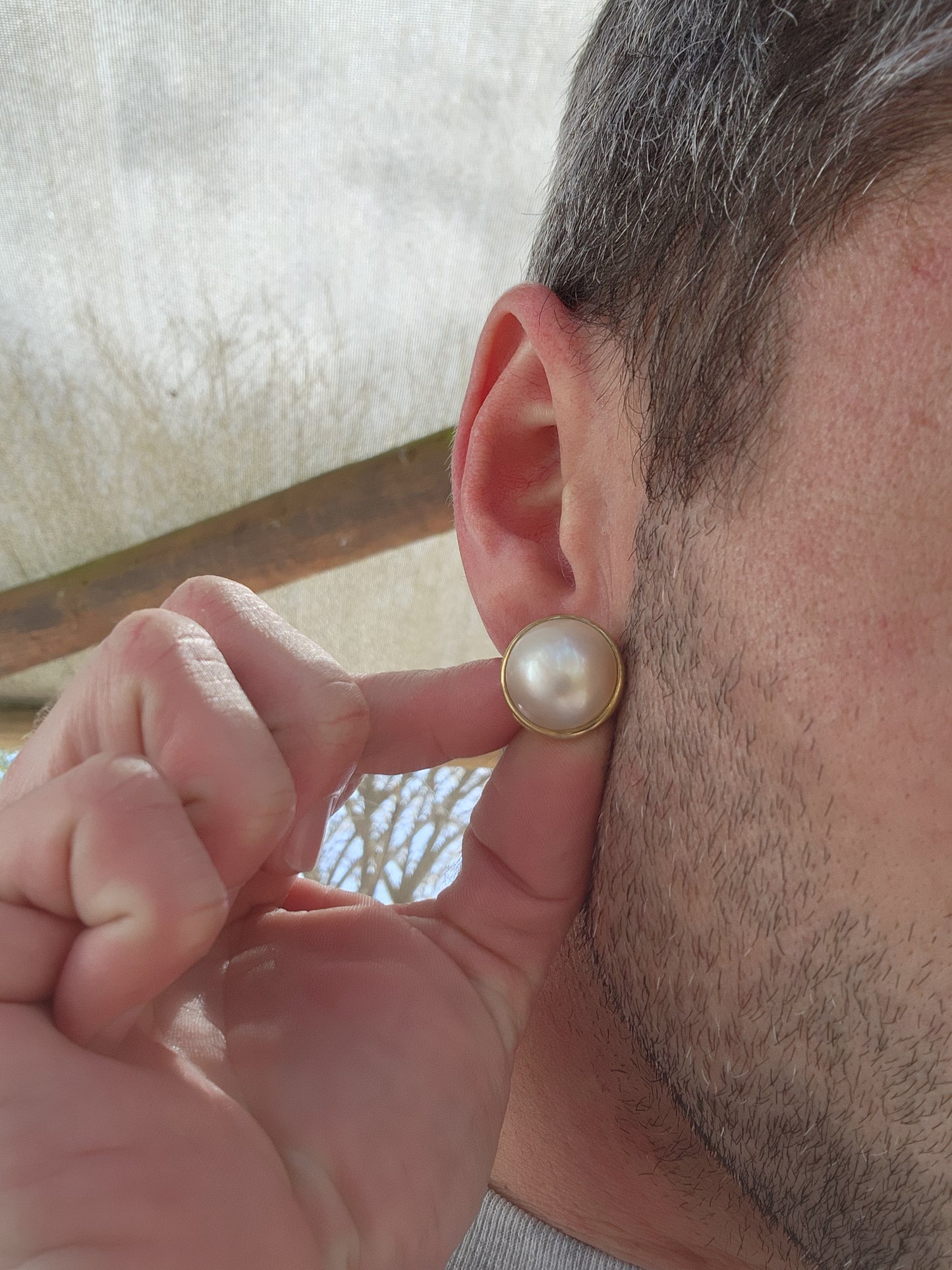 Beautiful pair of timeless Vintage Mabe Pearl push-in earrings.These stunning and generous in size Cream-White Mabe Pearl Cabochons have been delicately set in a 9ct Yellow Gold bezel/tube settings.