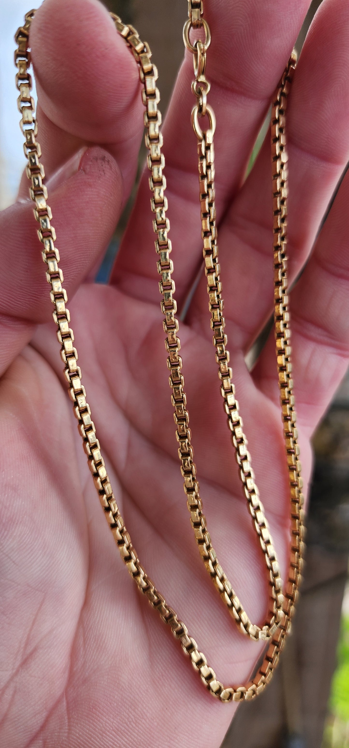 Vintage Italian 18ct Yellow Gold extra length Box link chain necklace.Solid with a generous weight.A much have !! Perfect for layering or wearing alone.