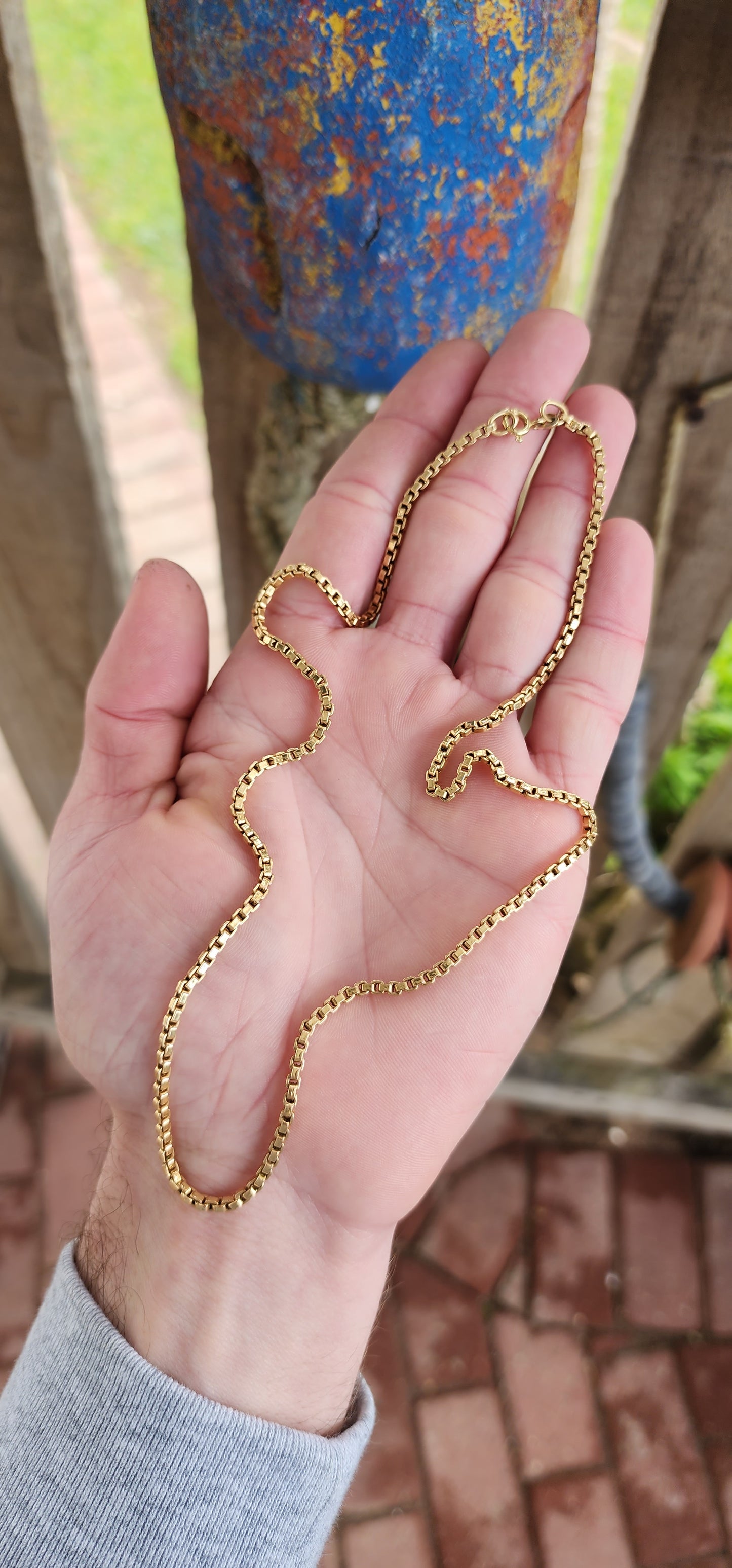 Vintage Italian 18ct Yellow Gold extra length Box link chain necklace.Solid with a generous weight.A much have !! Perfect for layering or wearing alone.