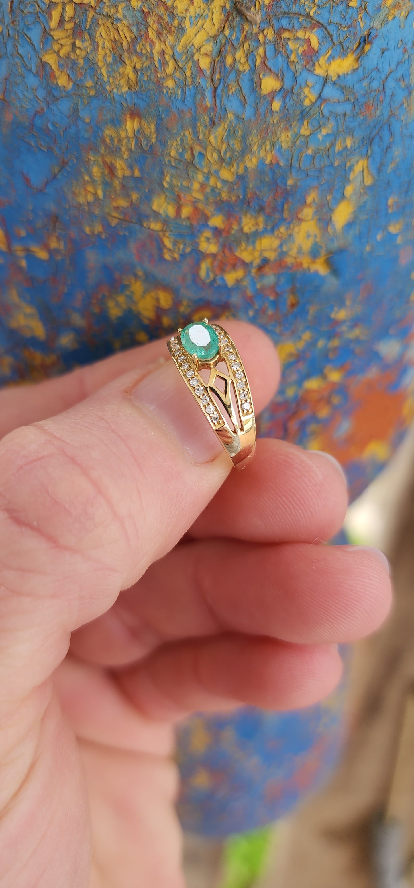 Most beautiful Art Deco style 9ct Yellow Gold,Emerald and small Diamonds dress ring.