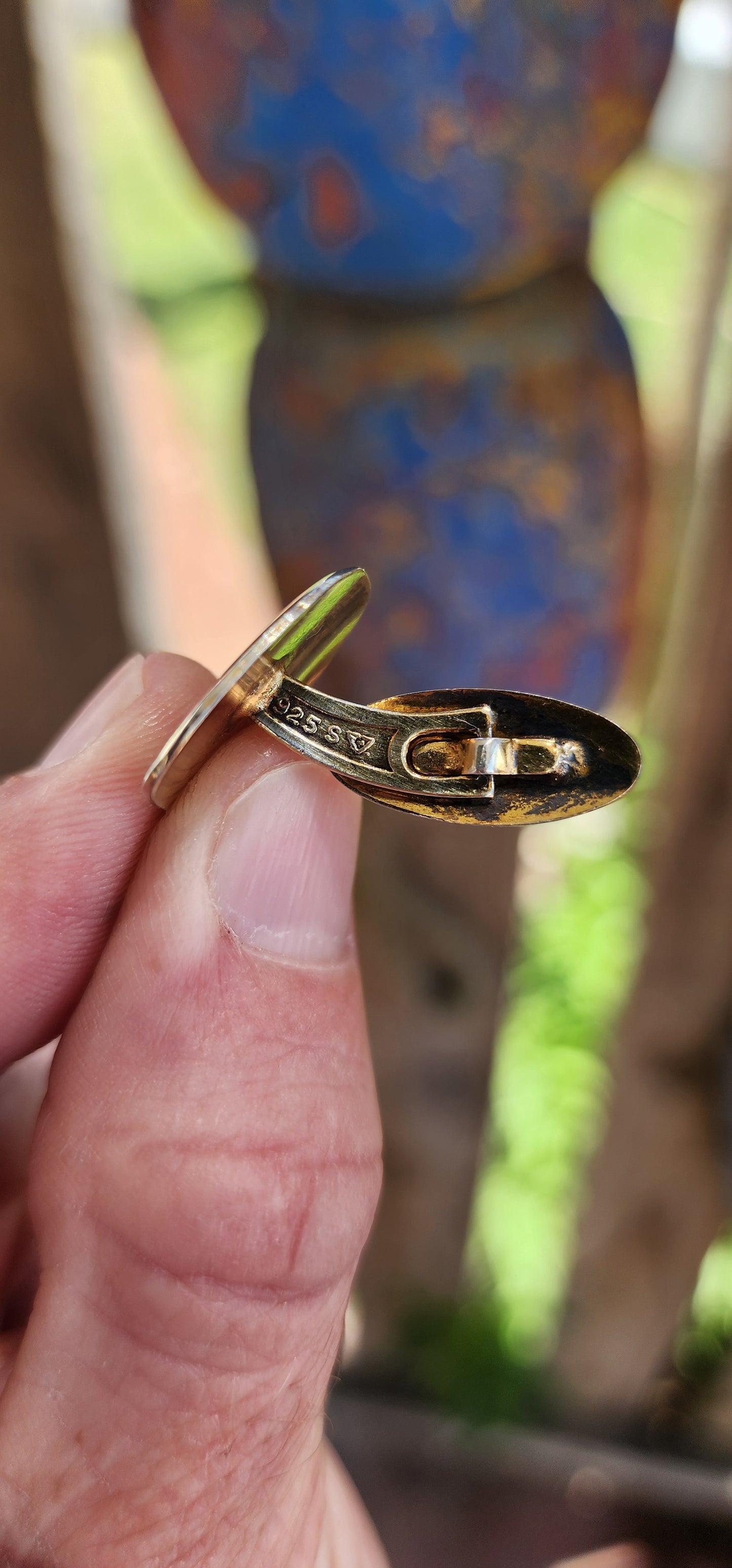 These striking cufflinks are a quintessential representation of the mid-century Scandinavian modernist aesthetic, crafted in the 1960s by the celebrated Norwegian silversmith Finn Jensen.