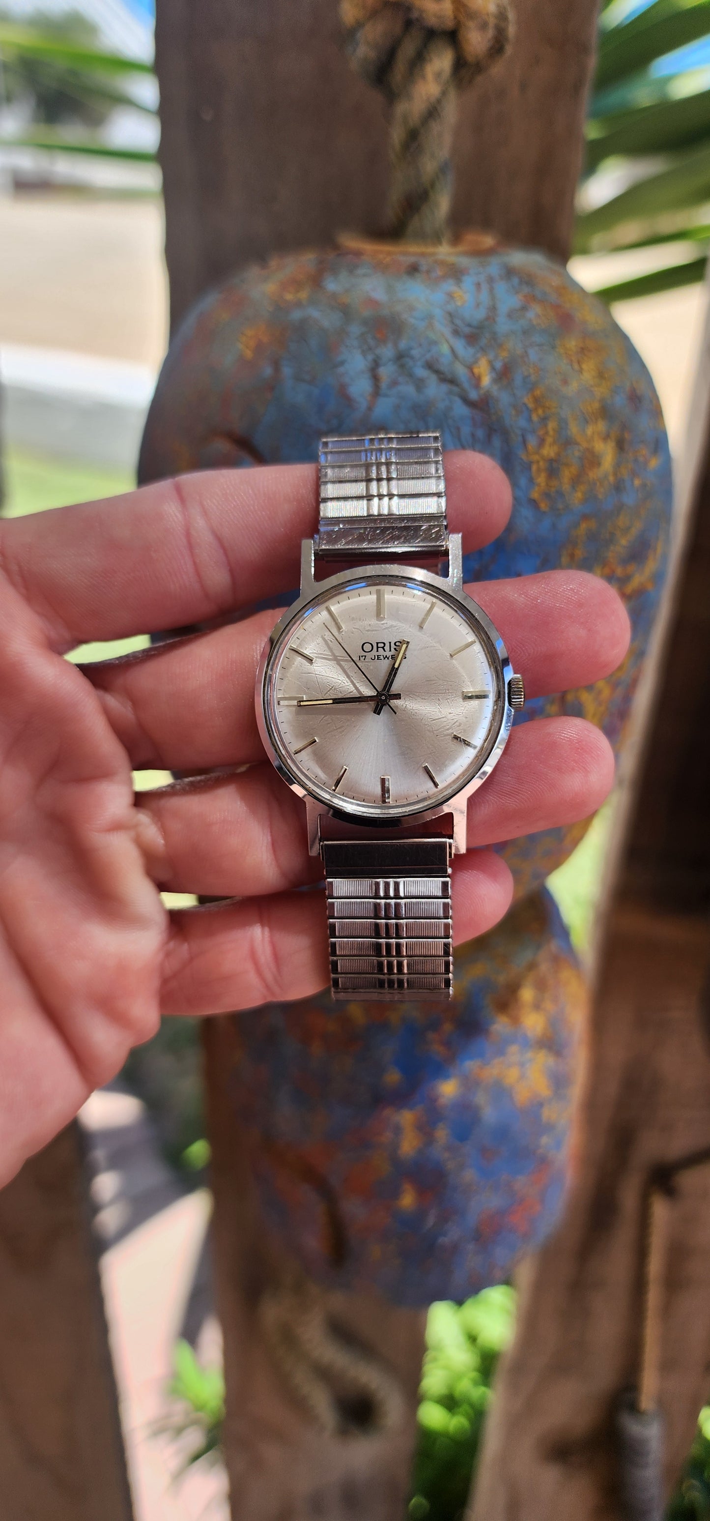 RARE FIND FOR THE BOYS!!! This vintage circa 1970's mens Oris 17 Jewels Cal. 702 watch is a beautiful example of mid-20th-century Swiss craftsmanship.