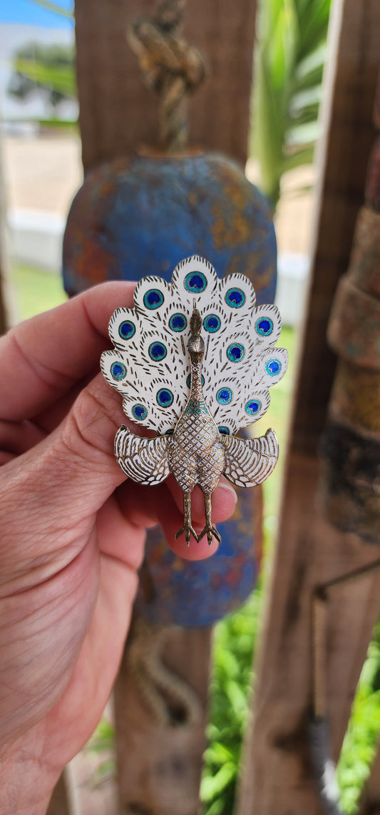 This generous in size brooch is an exquisite piece of vintage craftsmanship that embodies elegance, artistry, and functionality in a single design.