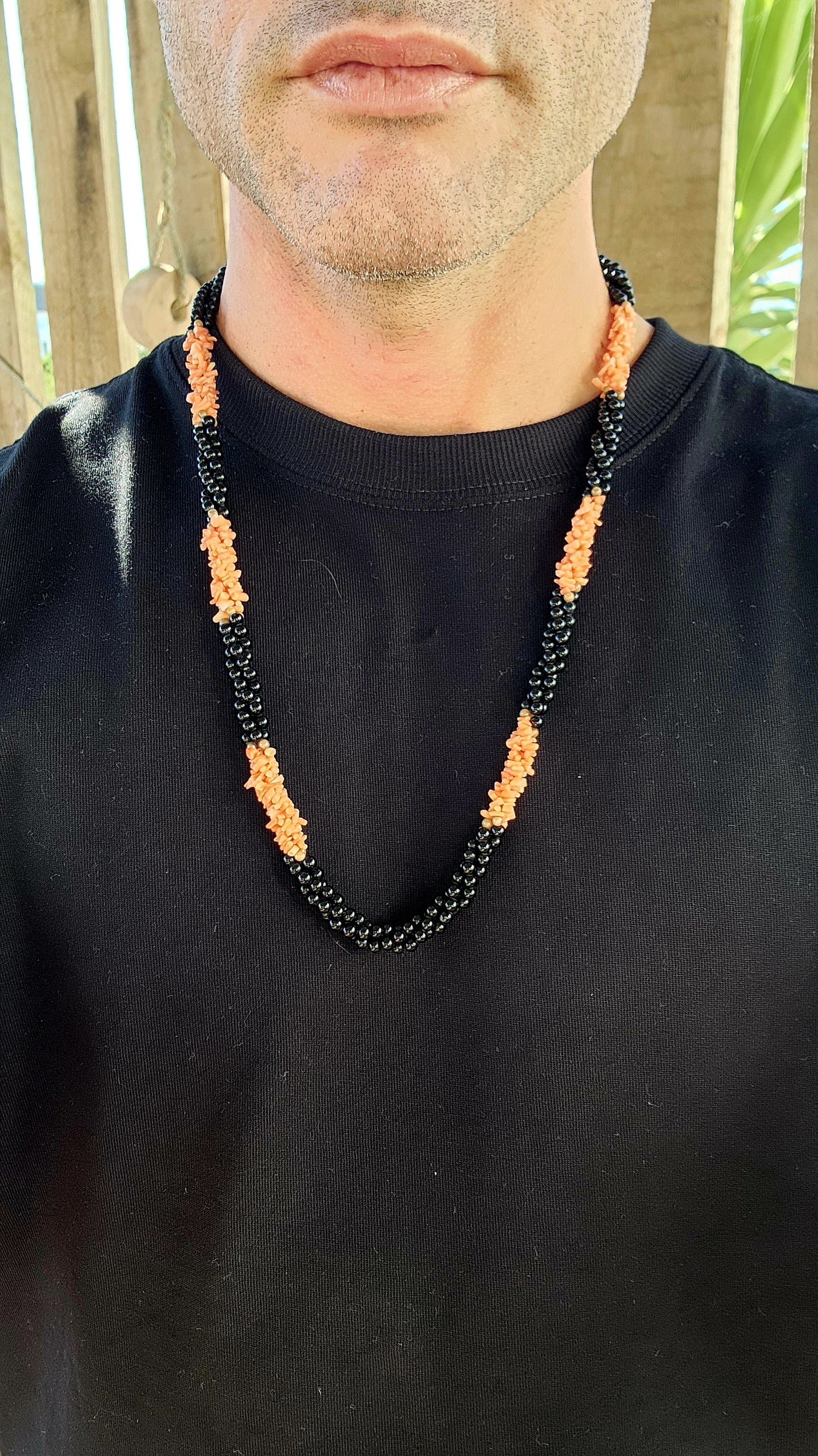 Step into the bold elegance of vintage 1970s flair with this sensational extra-length twist necklace, a true statement piece that fuses natural beauty with retro sophistication.