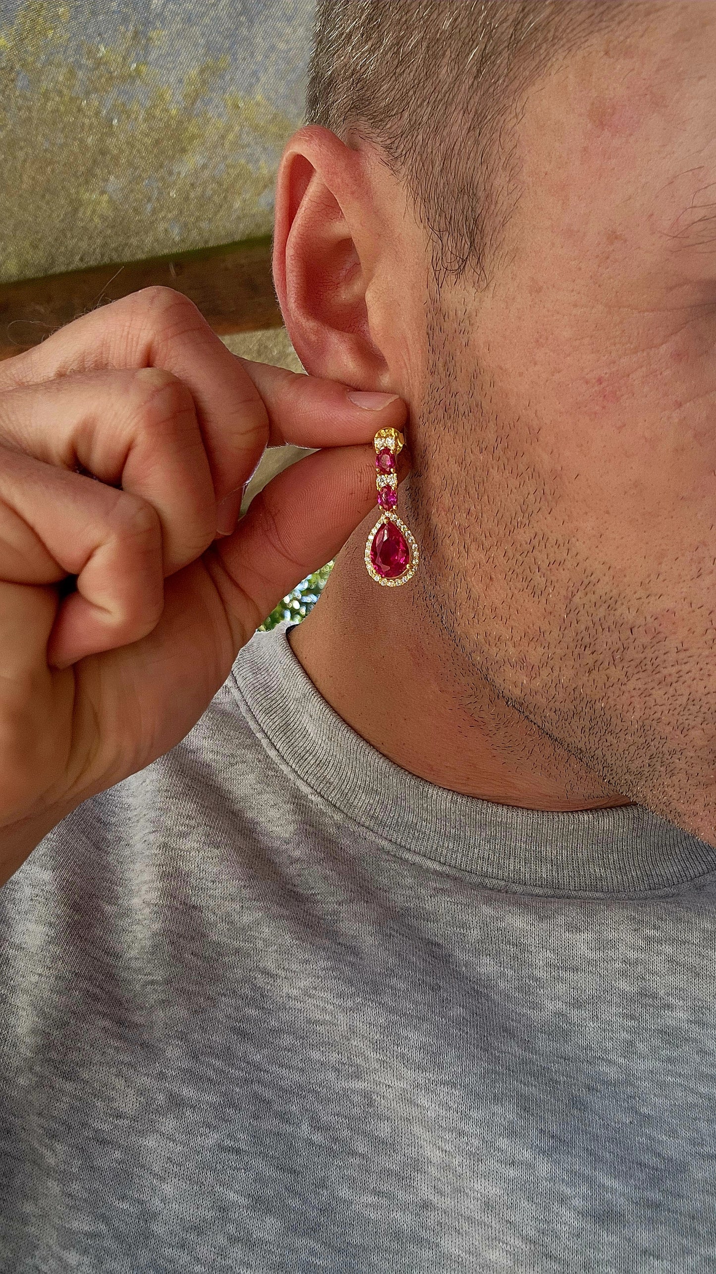 Crafted in sterling silver and luxuriously plated with 18ct yellow gold, these red-carpet-worthy drop earrings serve pure glamour with every glint.