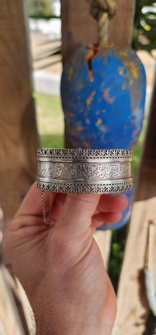 Victorian Sterling Silver Etruscan Revival Cuff Bangle – Circa 1870s.