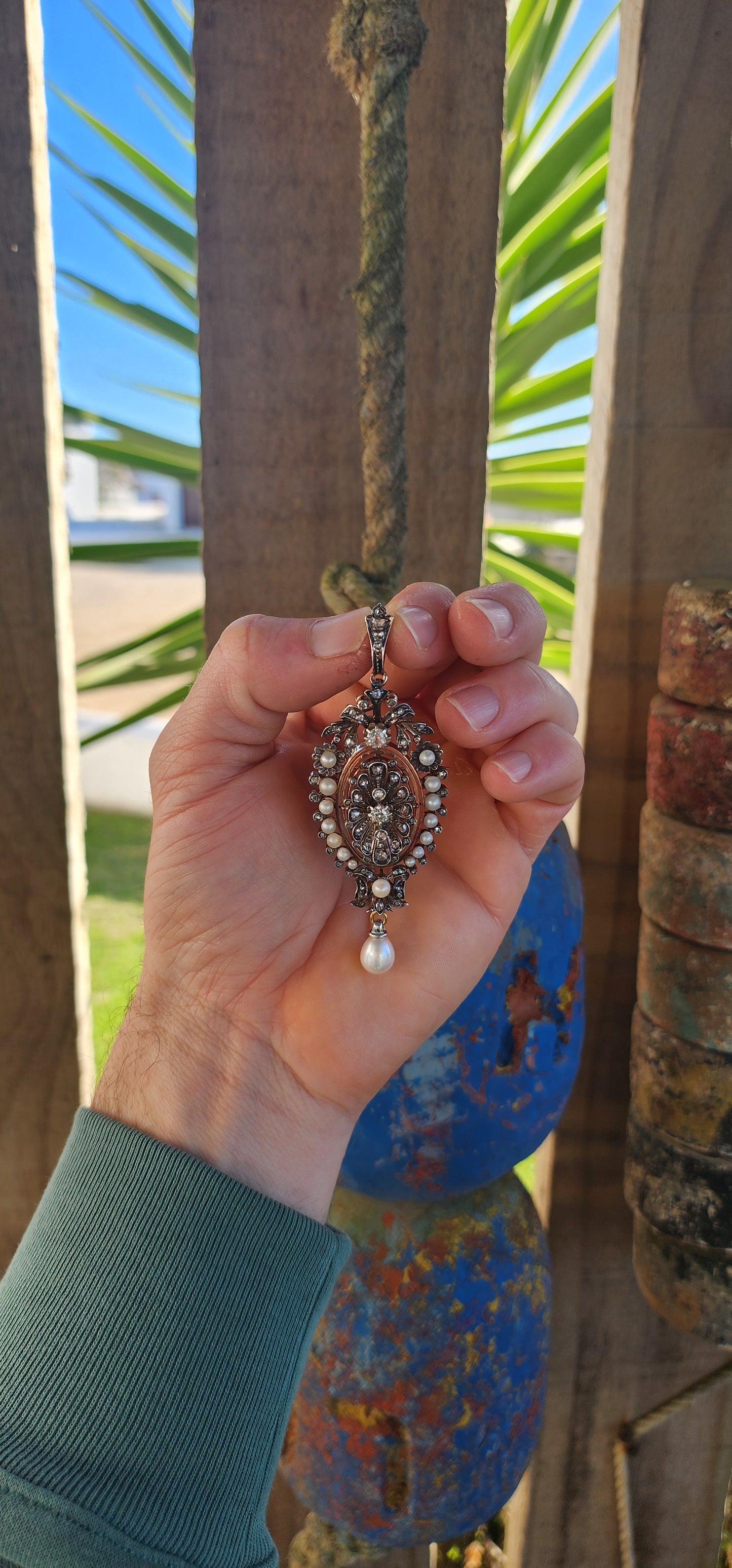 French Victorian Rose Gold & Diamond Brooch/Pendant, c.1850s.