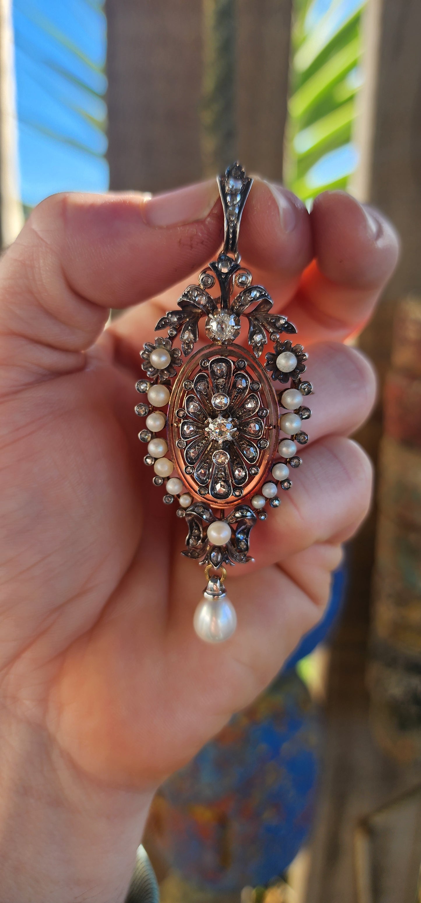 French Victorian Rose Gold & Diamond Brooch/Pendant, c.1850s.