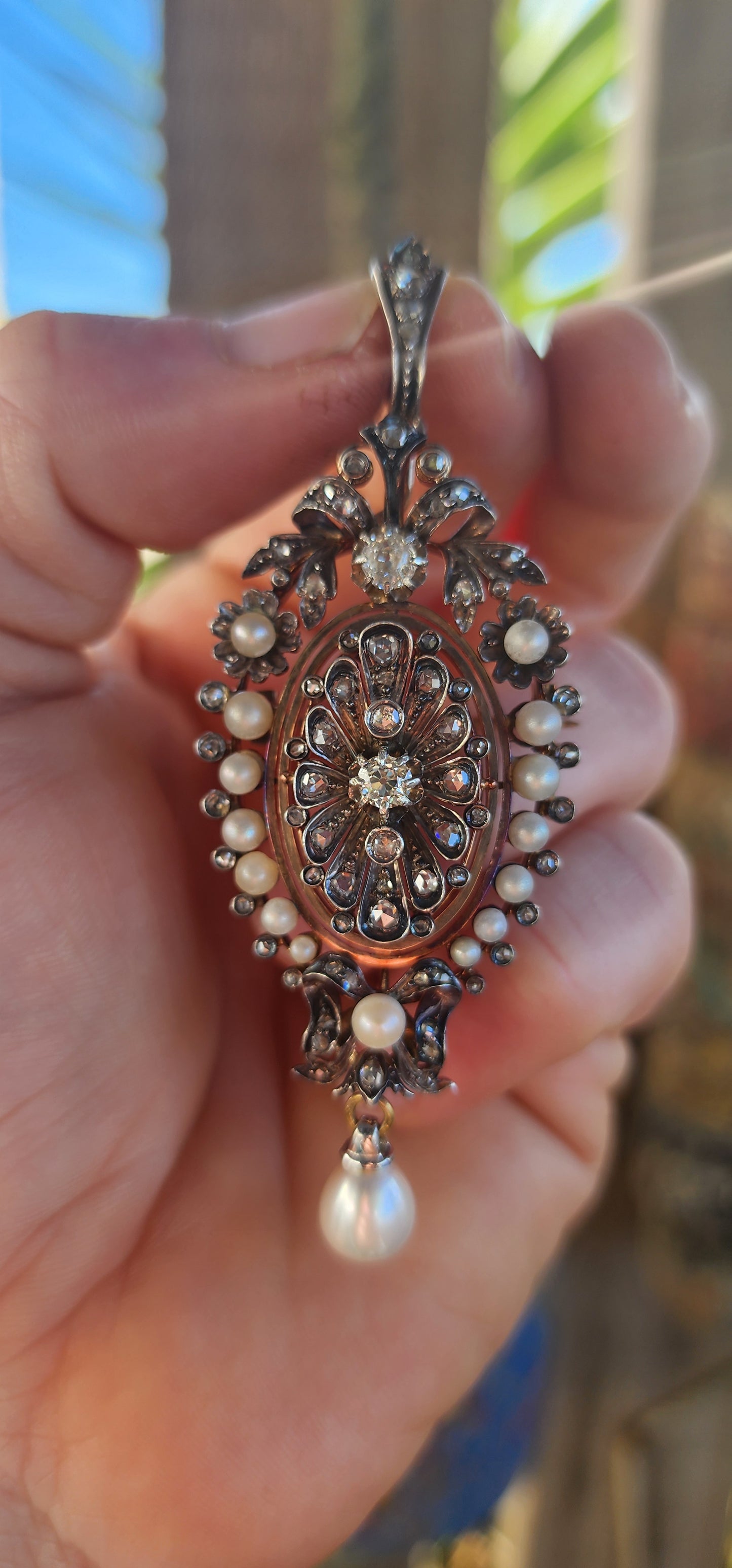 French Victorian Rose Gold & Diamond Brooch/Pendant, c.1850s.