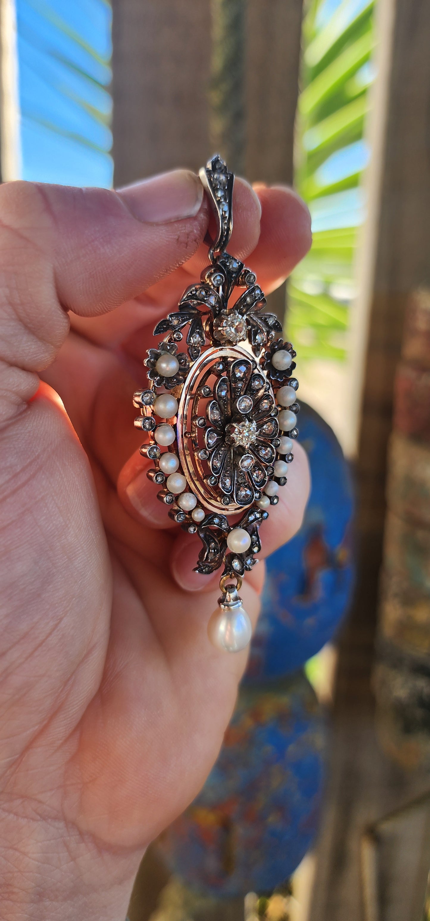 French Victorian Rose Gold & Diamond Brooch/Pendant, c.1850s.
