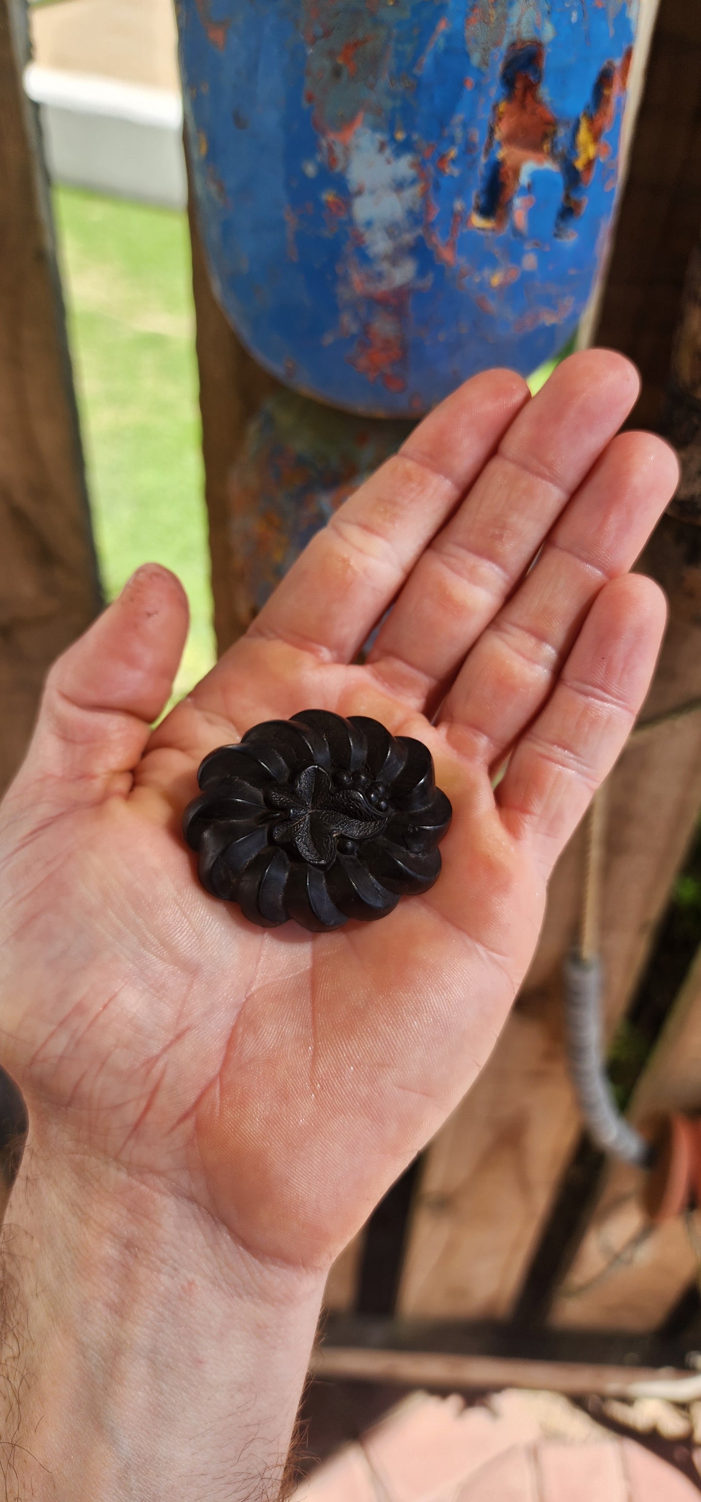 This is a rare antique Victorian mourning brooch, hand-carved from Irish bog oak, dating to the late 19th century, circa 1880s.