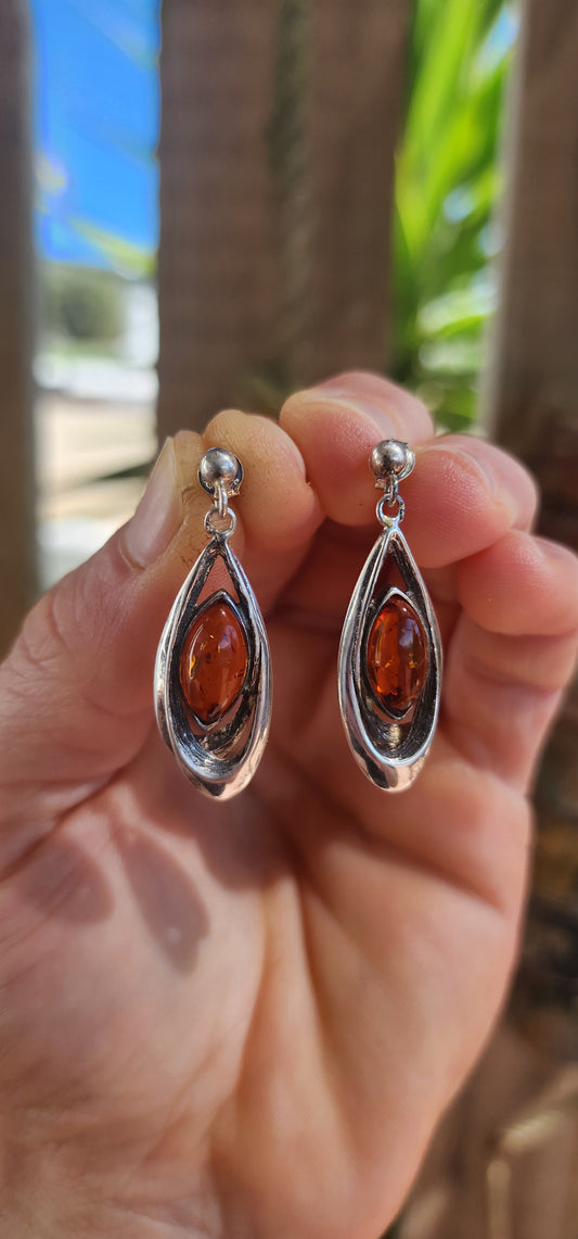 Vintage Sterling Silver & Baltic Amber Cabochon Drop Earrings.