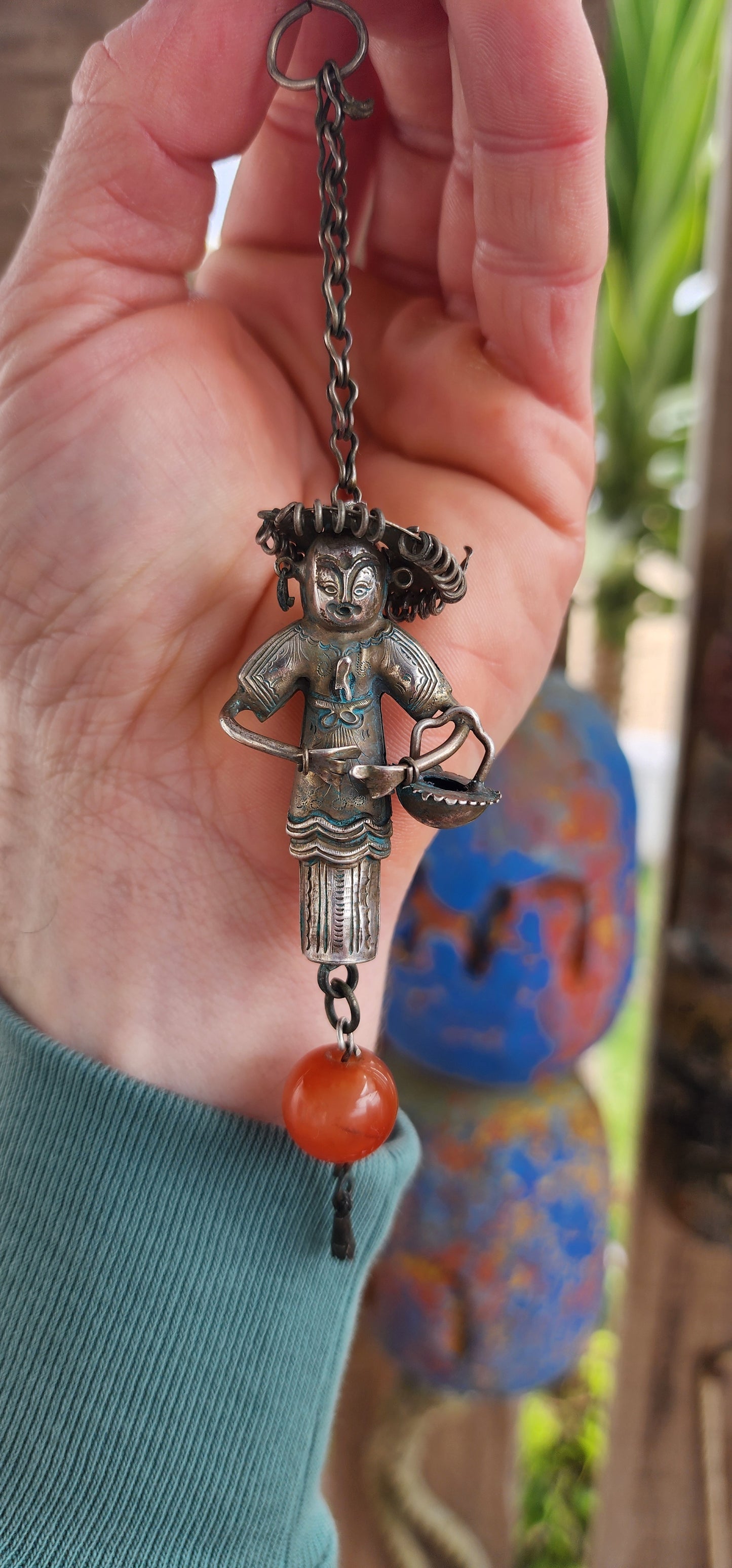 Marvelous antique Chinese Qing Dynasty (1644–1911) chatelaine sewing needle case, exquisitely handcrafted in low-grade silver. This piece is both practical and symbolic – a glimpse into the artistry of everyday life in old China.