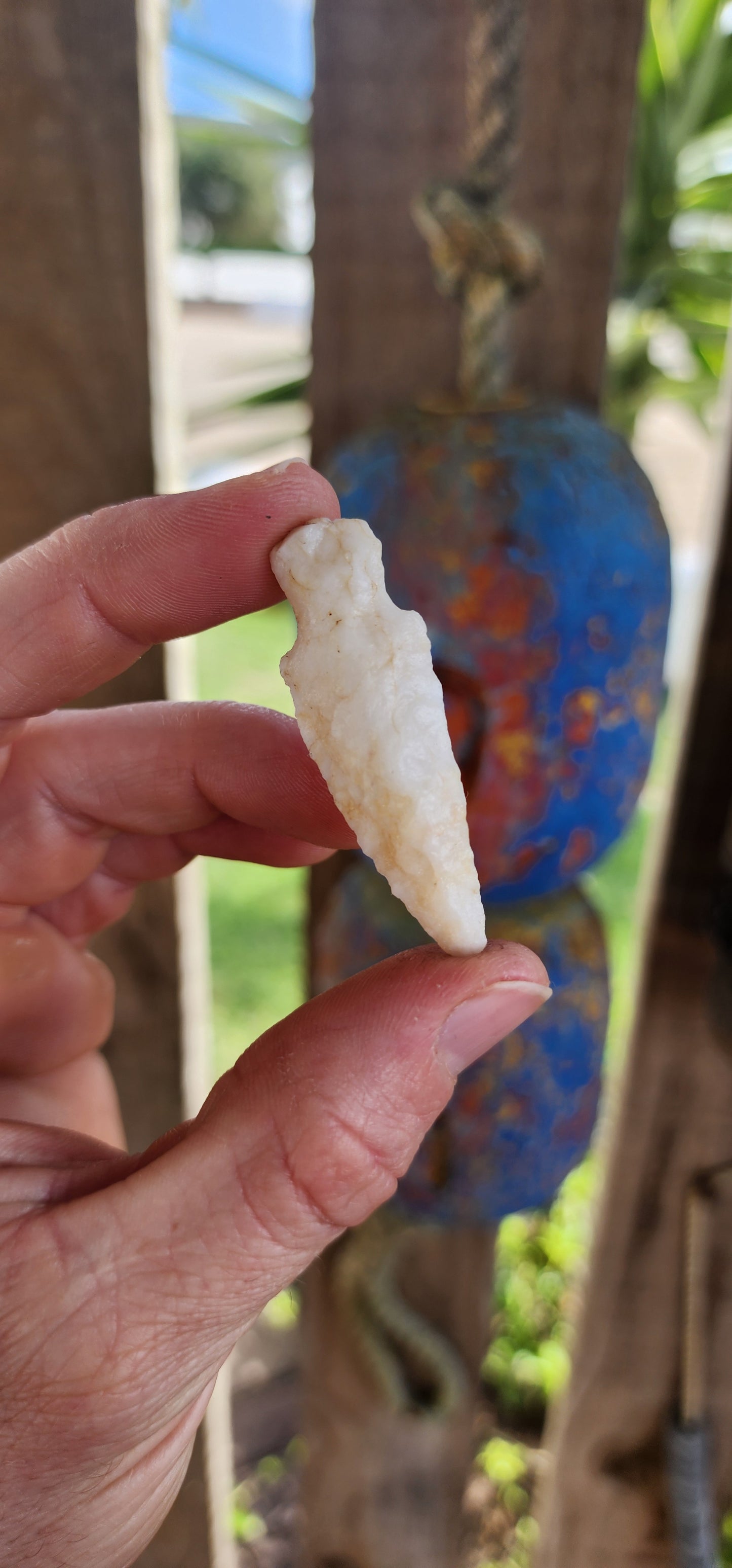 For the discerning collector of history, here is a tangible link to the deep past — a hand-carved Native American arrowhead, carefully excavated from the western Appalachian region of North Carolina.