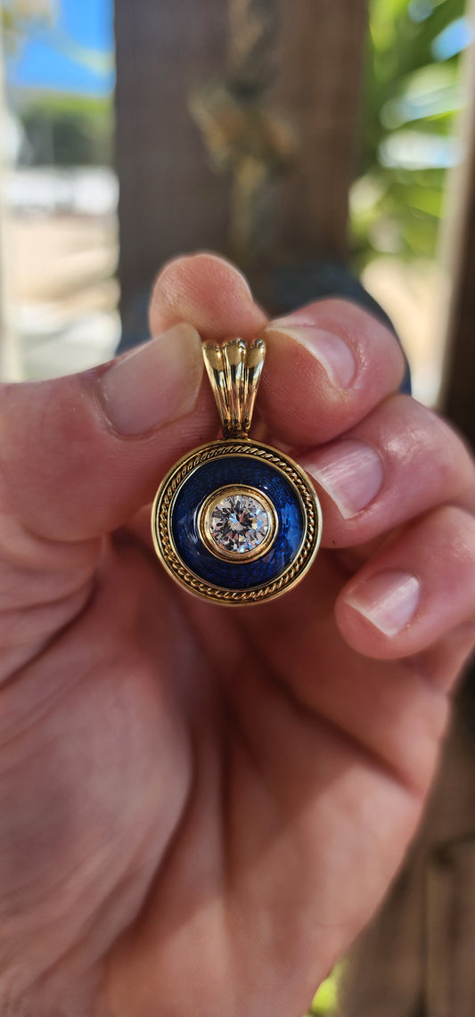 Retro Elegance – 9ct Gold & Guilloché Enamel Enhancer Pendant.