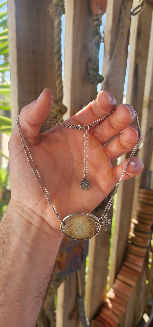 A stunning early creation from the iconic French jewelry house Gas Bijoux, this piece embodies the brand’s effortlessly chic Mediterranean spirit.
