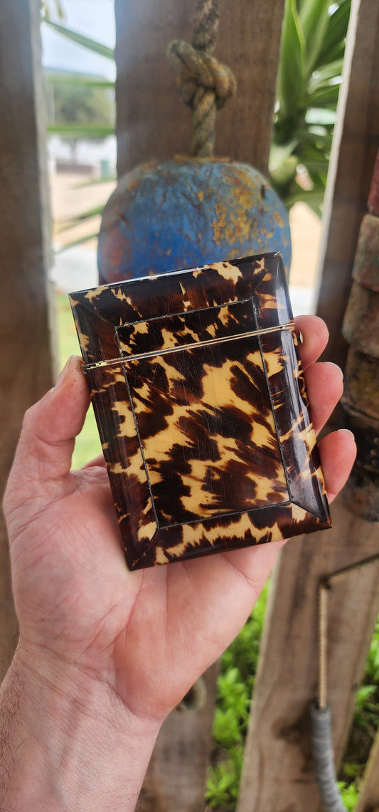 An exquisite Antique Victorian late 19th-century calling (visiting) card case, masterfully crafted and fully covered in genuine blonde tortoiseshell.