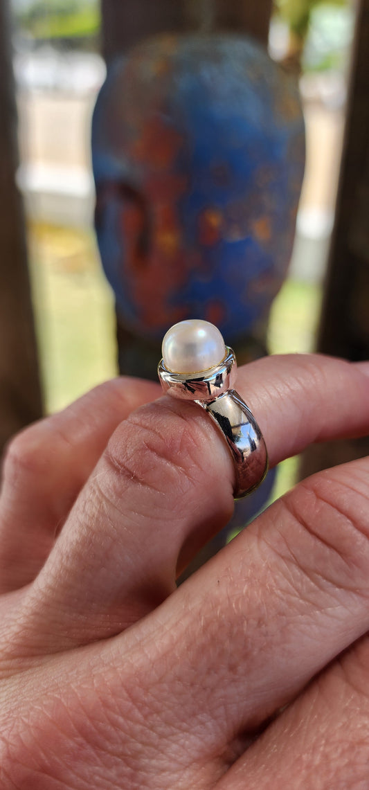 Modernist Sterling Silver Pearl Solitaire Ring.