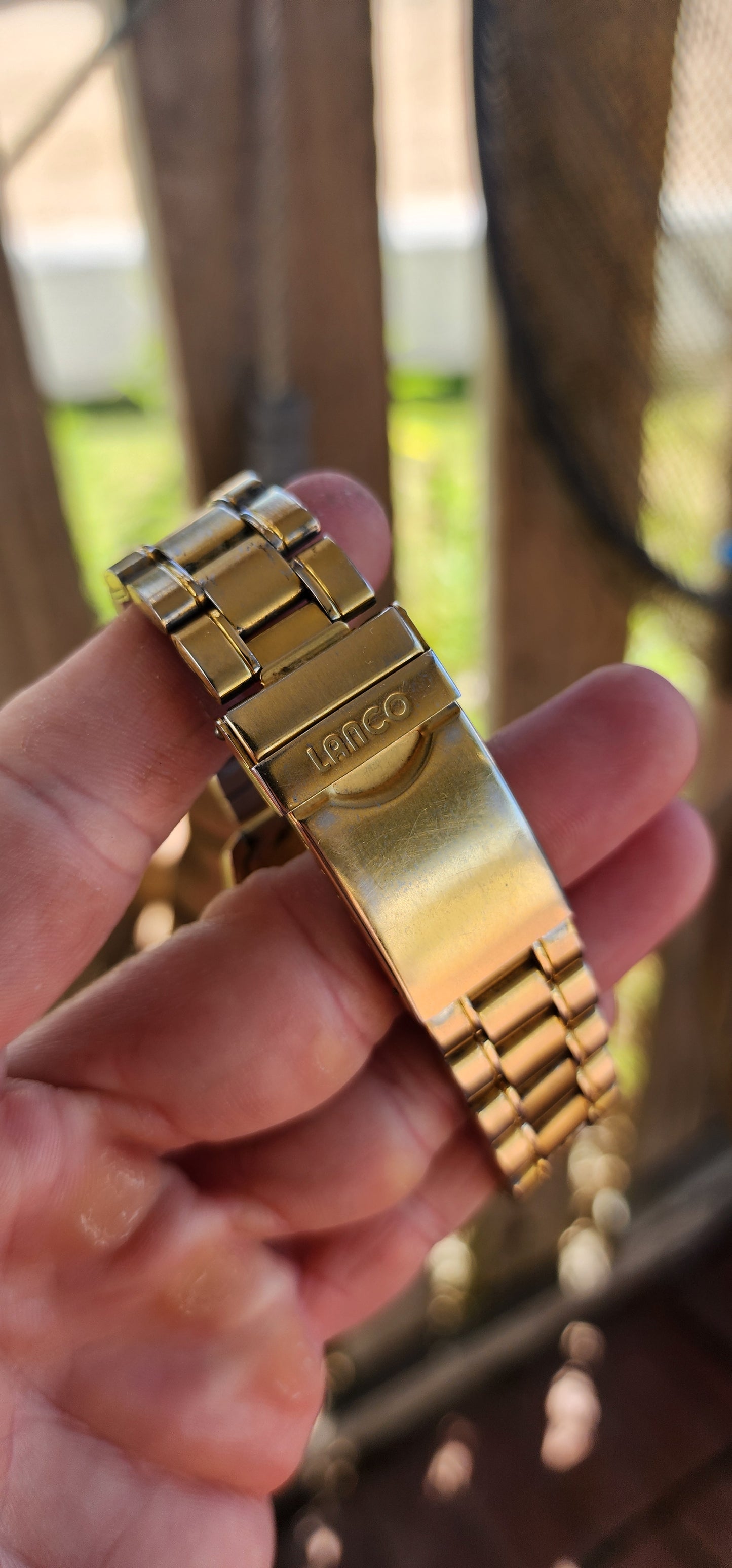 Handsome, clean, and ready for duty — this classic vintage Lanco men’s wristwatch is a shining nod to the sleek dress-watch aesthetic of the late 20th century.