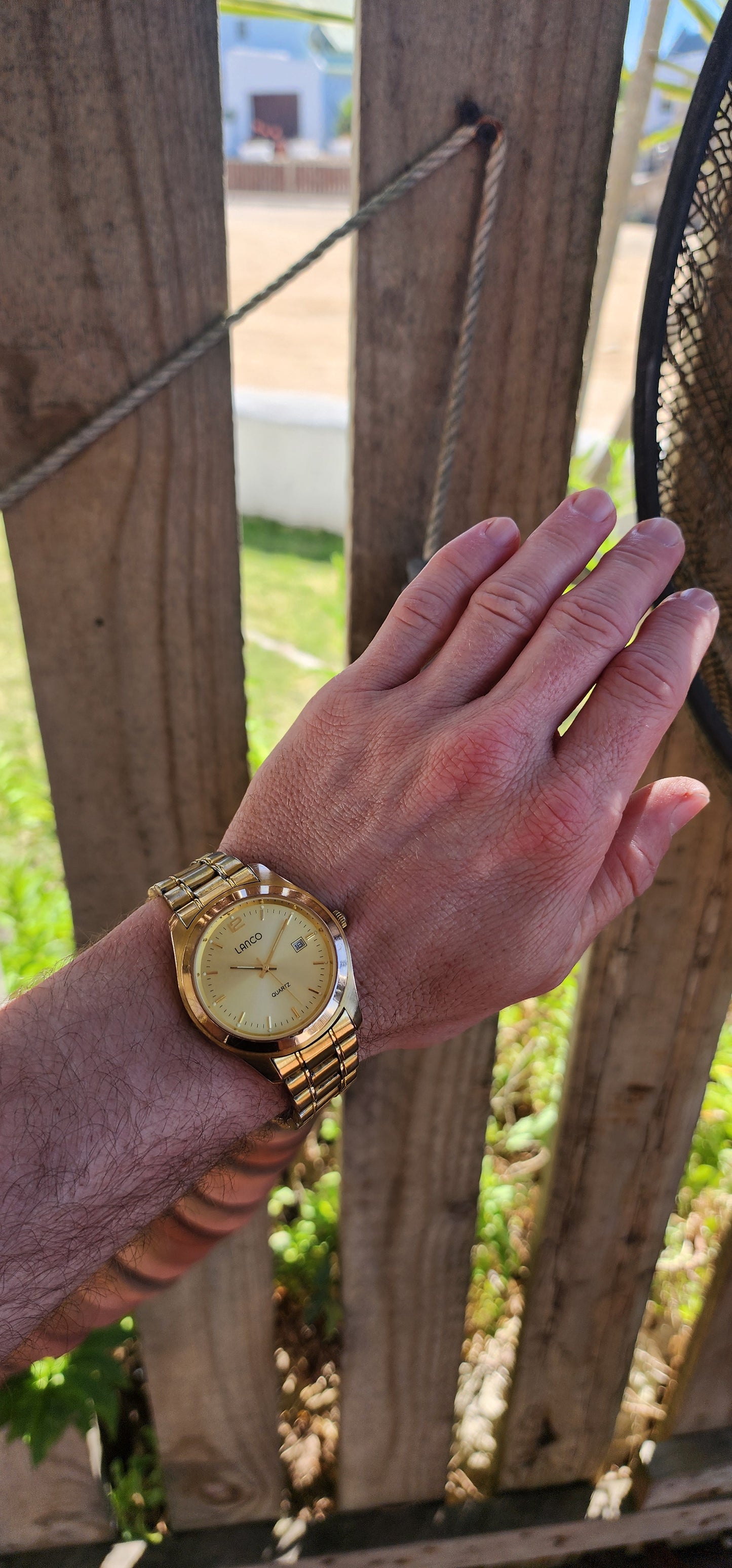 Handsome, clean, and ready for duty — this classic vintage Lanco men’s wristwatch is a shining nod to the sleek dress-watch aesthetic of the late 20th century.