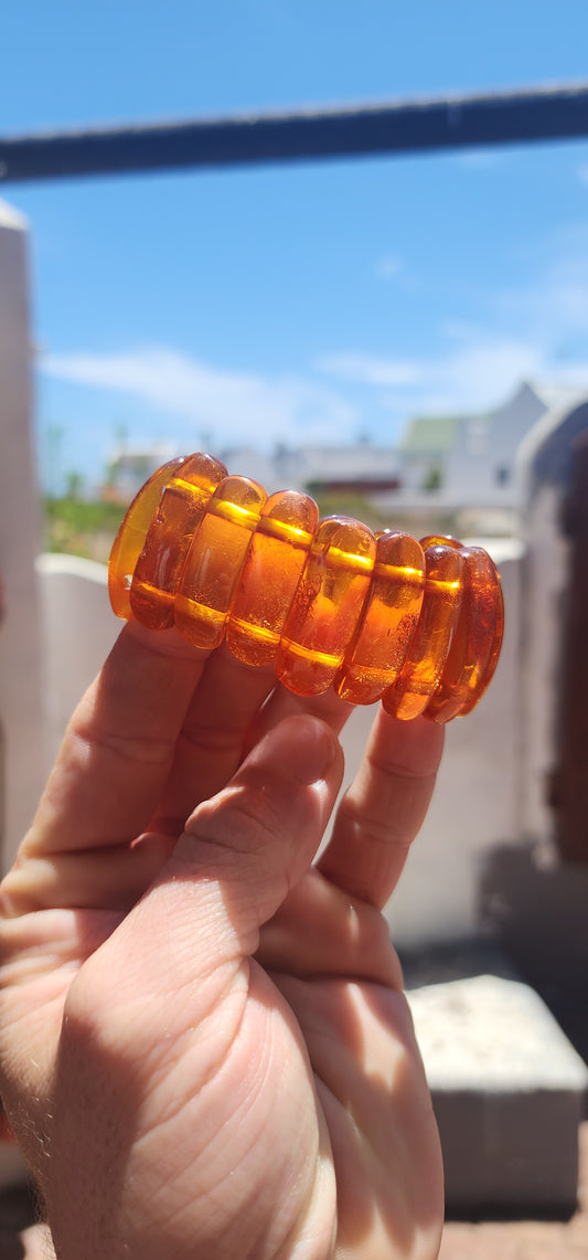 Here we have a sumptuous, chunky Baltic Amber stretch bracelet — a true wearable relic of the prehistoric world.