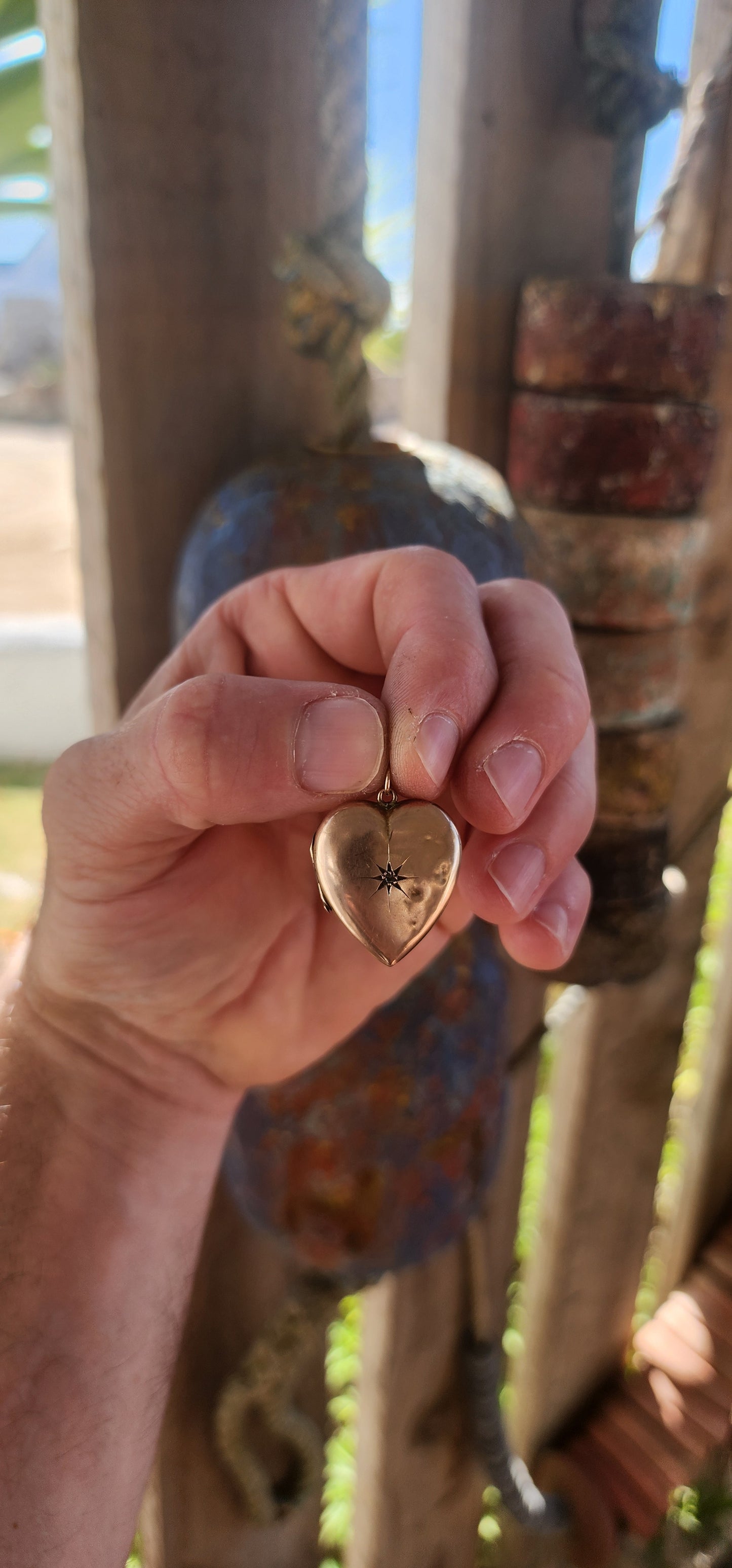 Antique Edwardian 9ct Rose Gold Puffed Heart Locket (c.1900).
