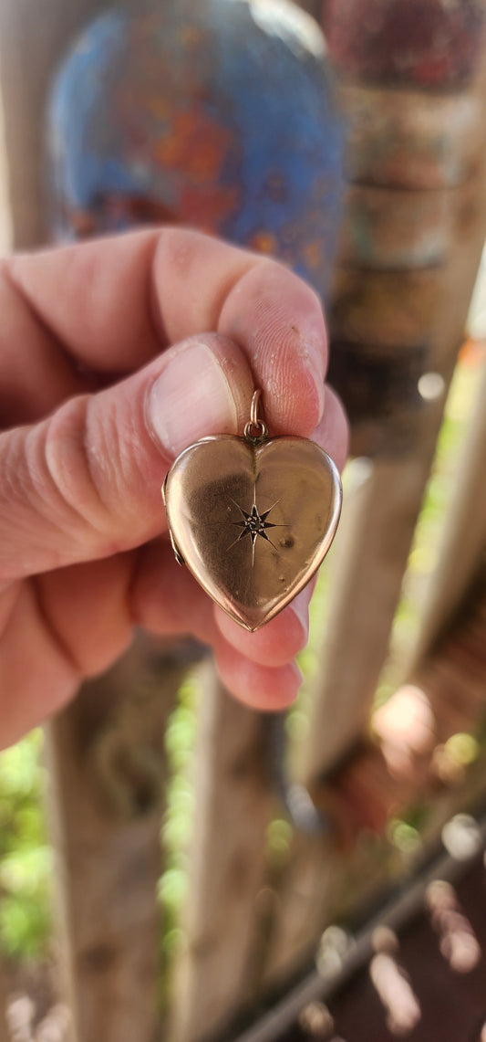 Antique Edwardian 9ct Rose Gold Puffed Heart Locket (c.1900).