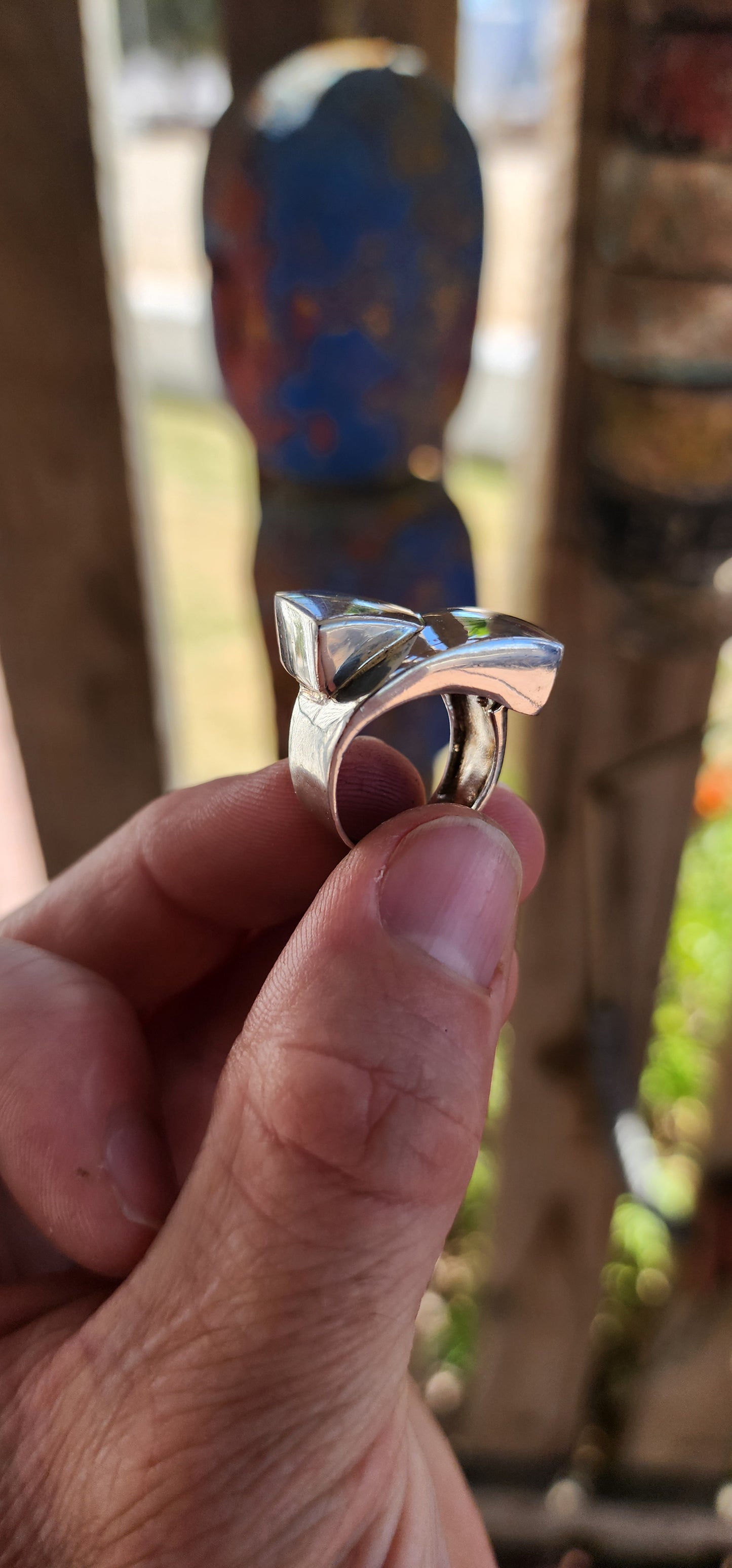 A Sculptural Unisex Statement Ring With Serious Attitude.