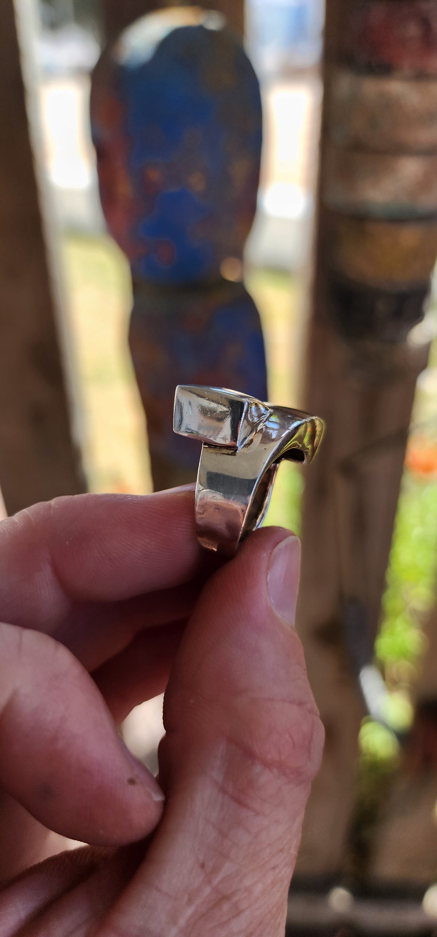 A Sculptural Unisex Statement Ring With Serious Attitude.