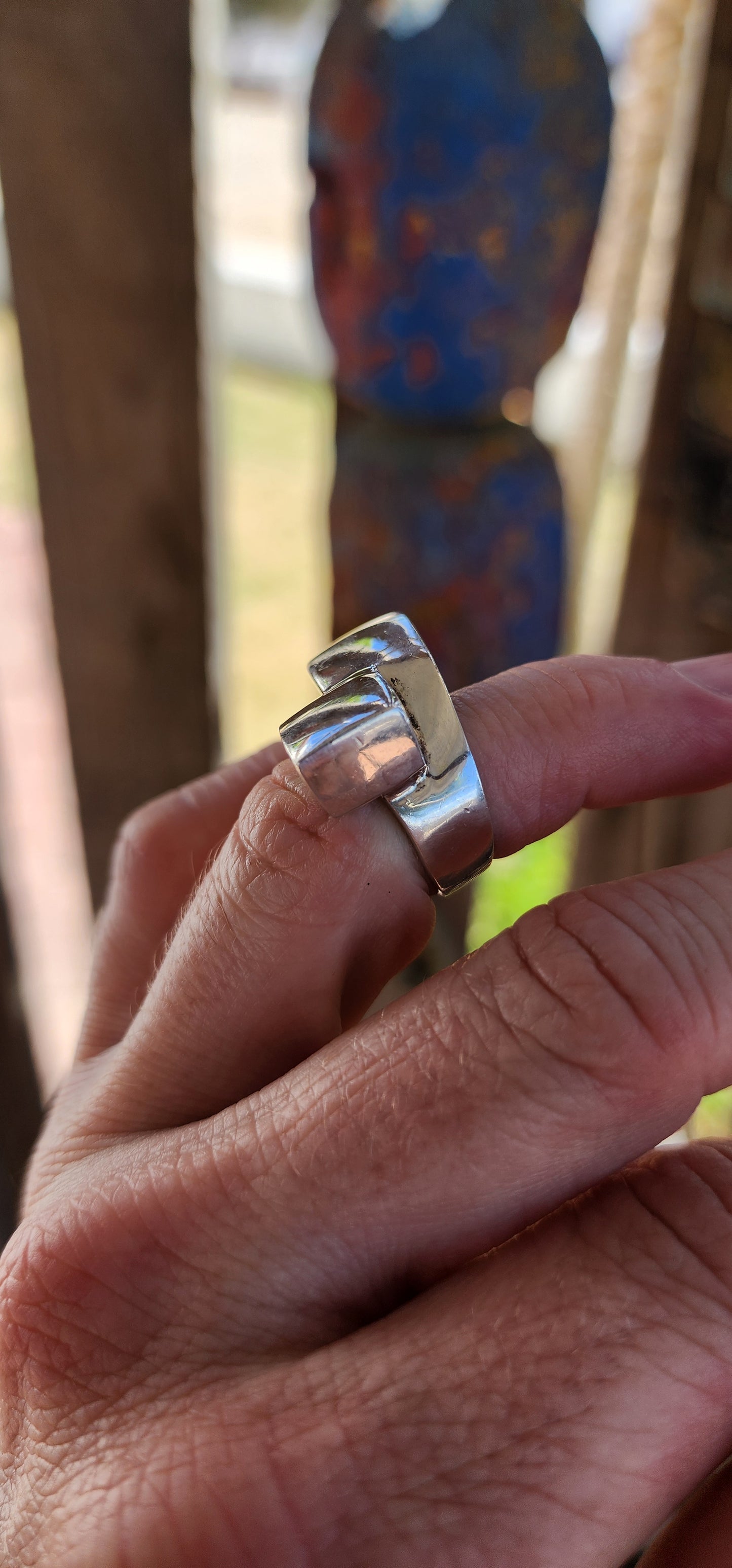 A Sculptural Unisex Statement Ring With Serious Attitude.
