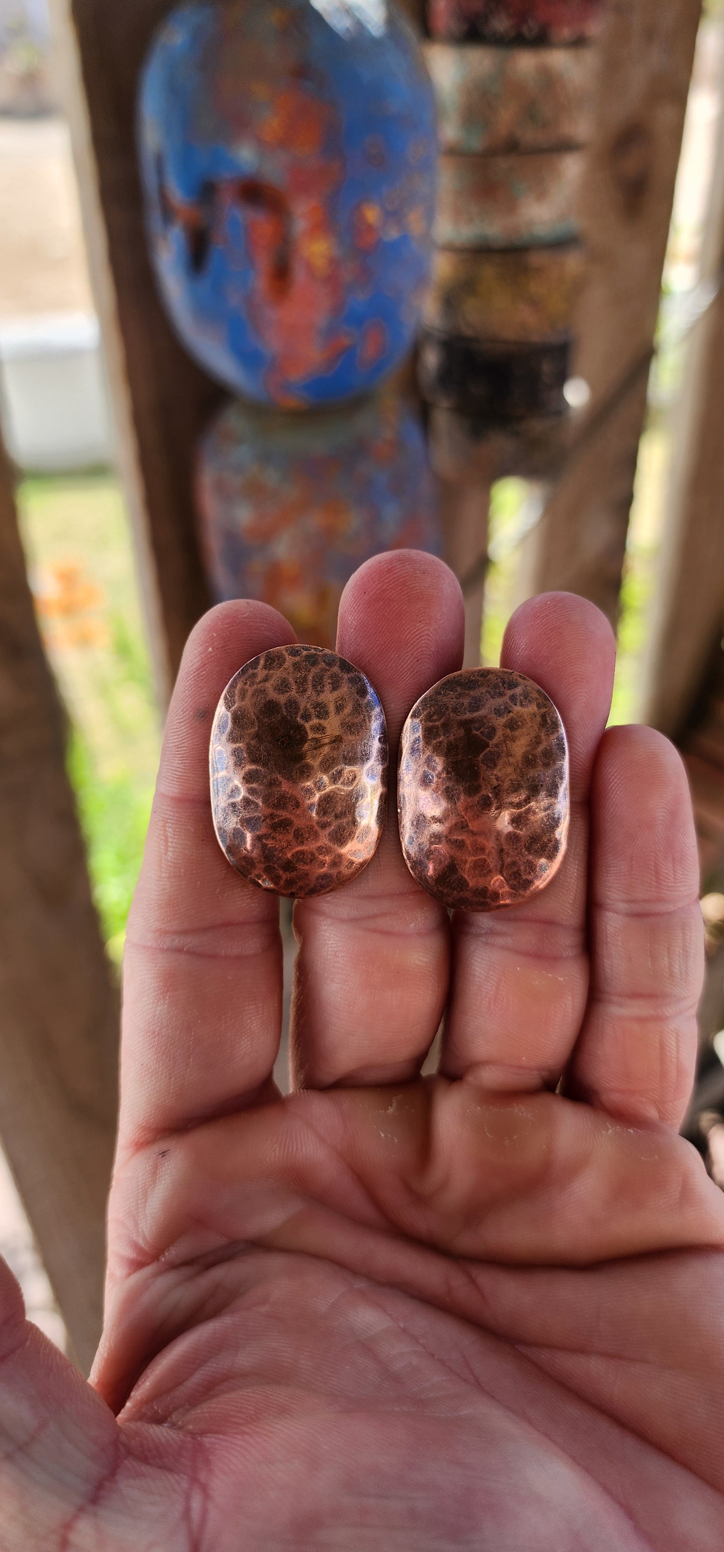 A truly marvelous pair of vintage Mid-Century Modernist designer clip-on earrings by the legendary South African artist Kurt Jobst — and let me just say… this is museum-grade wearable art.