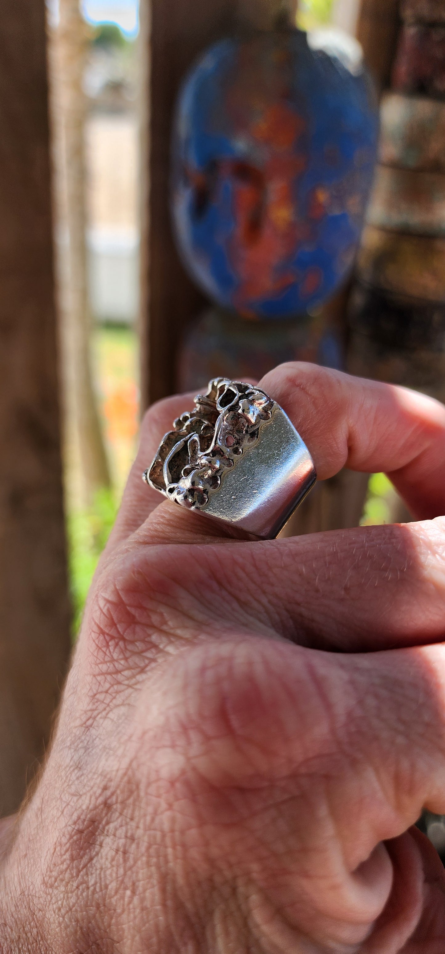 A mighty, sculptural, and absolutely unmistakable Juhls “Tundra” Collection ring — crafted in solid sterling silver during the 1960s and steeped in the design DNA of Norway’s Arctic wilderness.