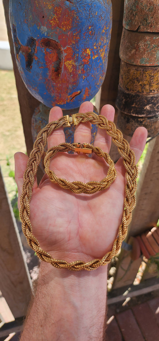 Bold 1980s Power Glam – Braided Gold Mesh Set.