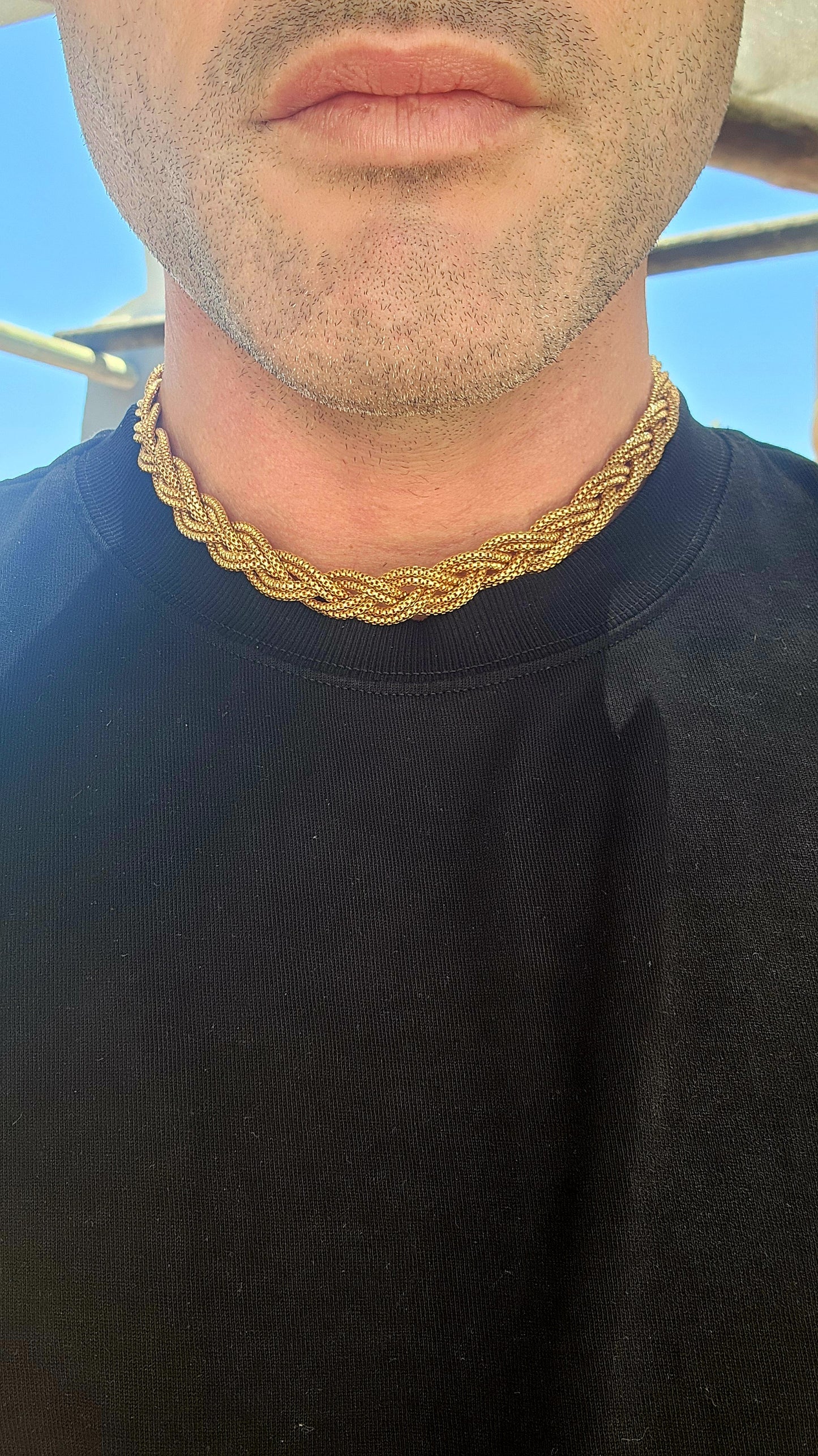Bold 1980s Power Glam – Braided Gold Mesh Set.