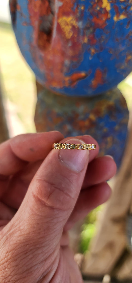 Apple Light Stacking Ring – Peridot