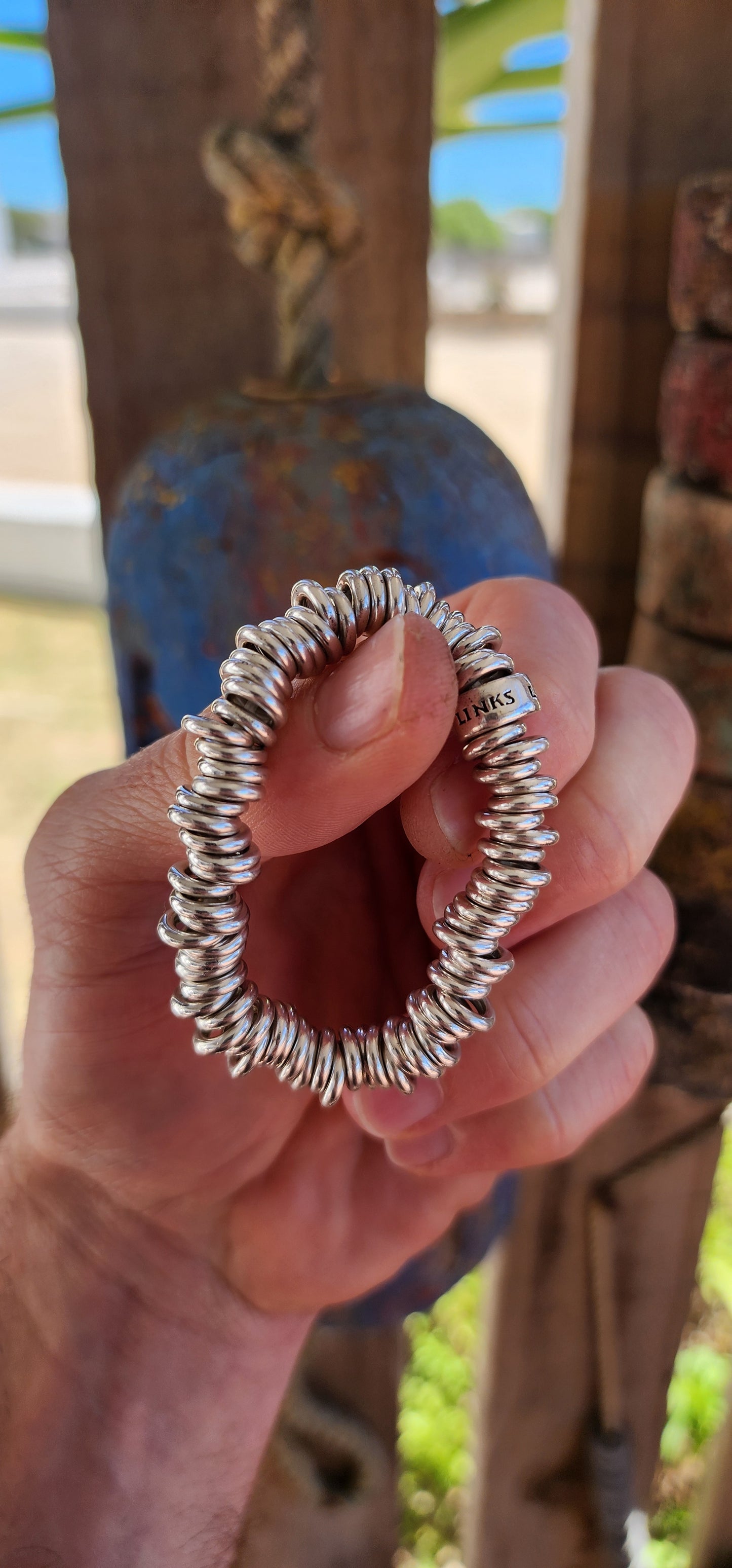 Up for grabs is an absolute cult-classic collector’s piece — the legendary L-i-n-k-s o-f L-o-n-d-o-n “Sweetie” bracelet in solid sterling silver.