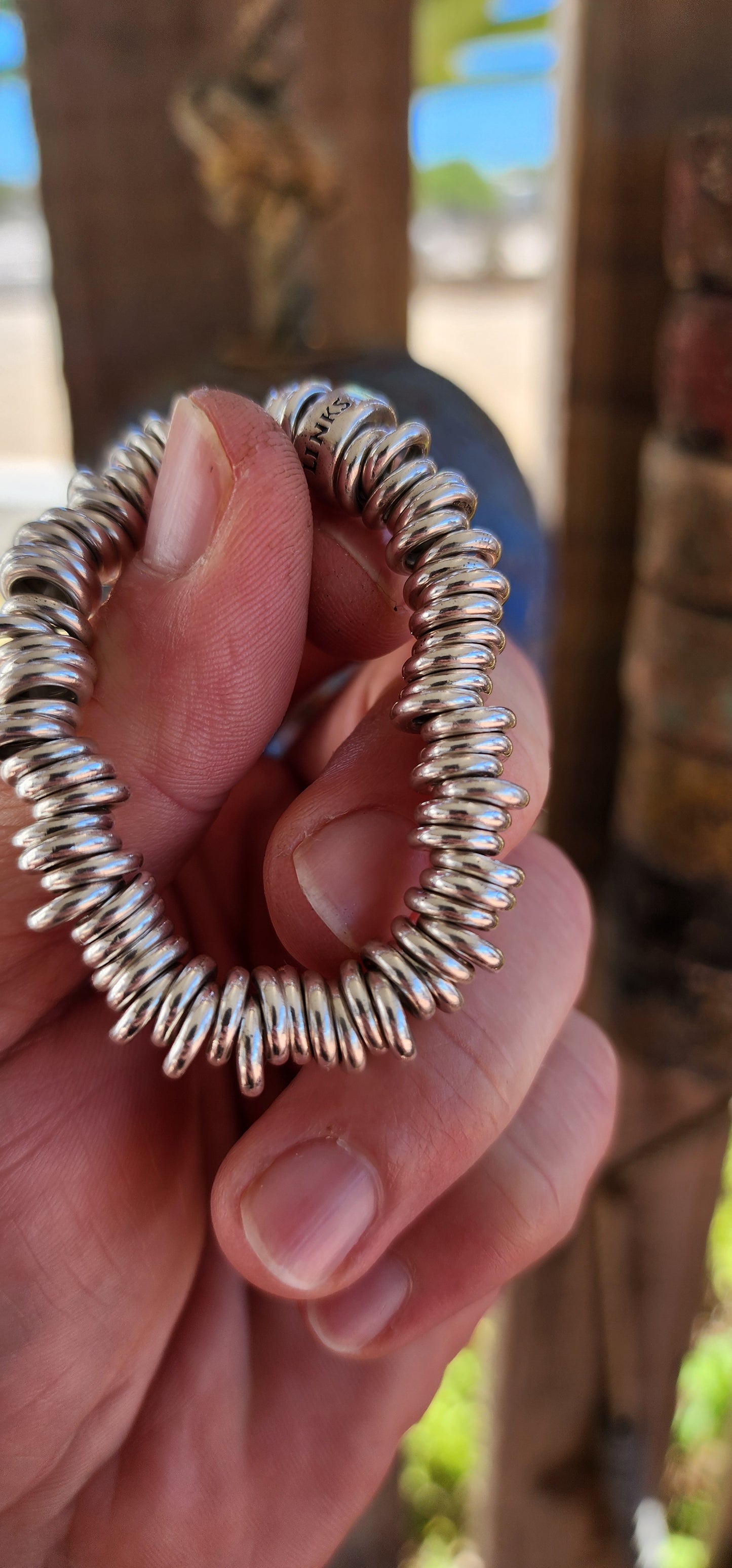 Up for grabs is an absolute cult-classic collector’s piece — the legendary L-i-n-k-s o-f L-o-n-d-o-n “Sweetie” bracelet in solid sterling silver.