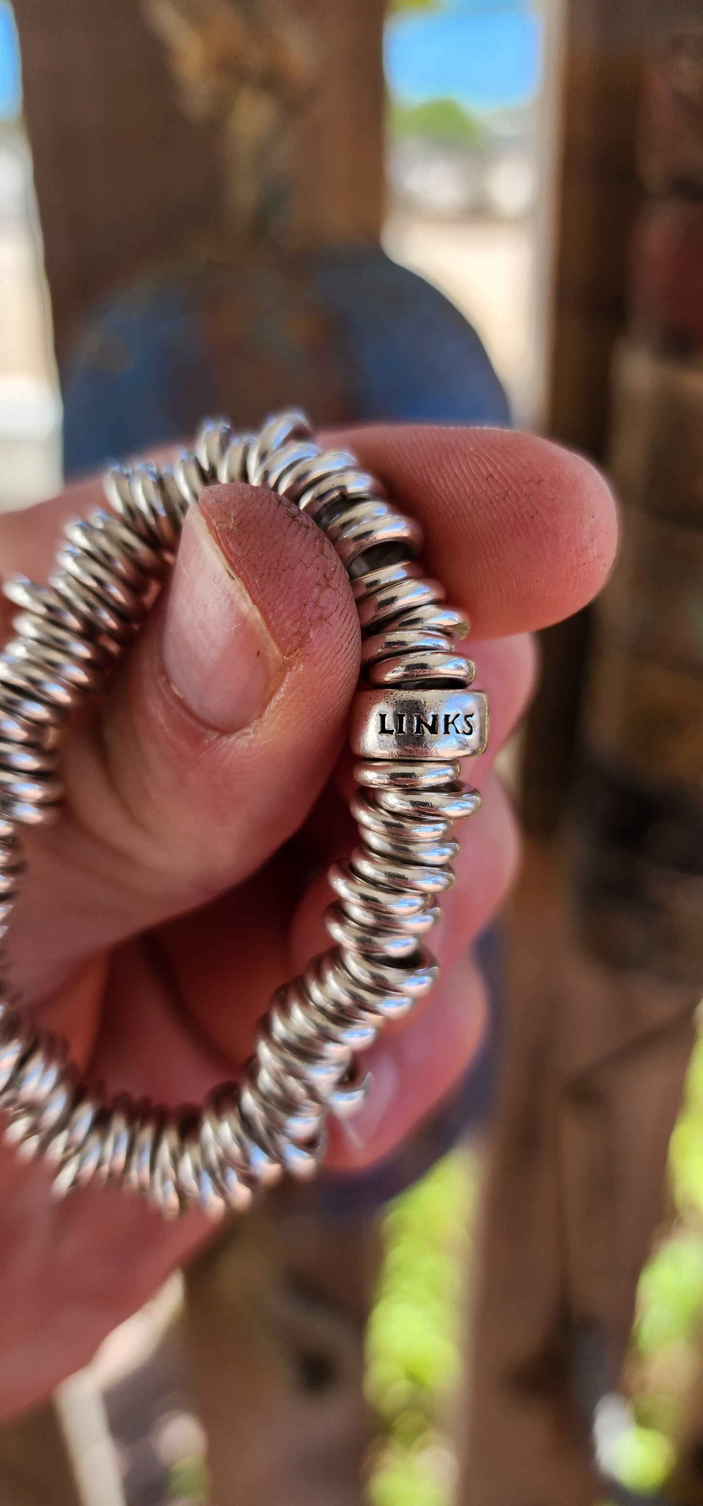 Up for grabs is an absolute cult-classic collector’s piece — the legendary L-i-n-k-s o-f L-o-n-d-o-n “Sweetie” bracelet in solid sterling silver.