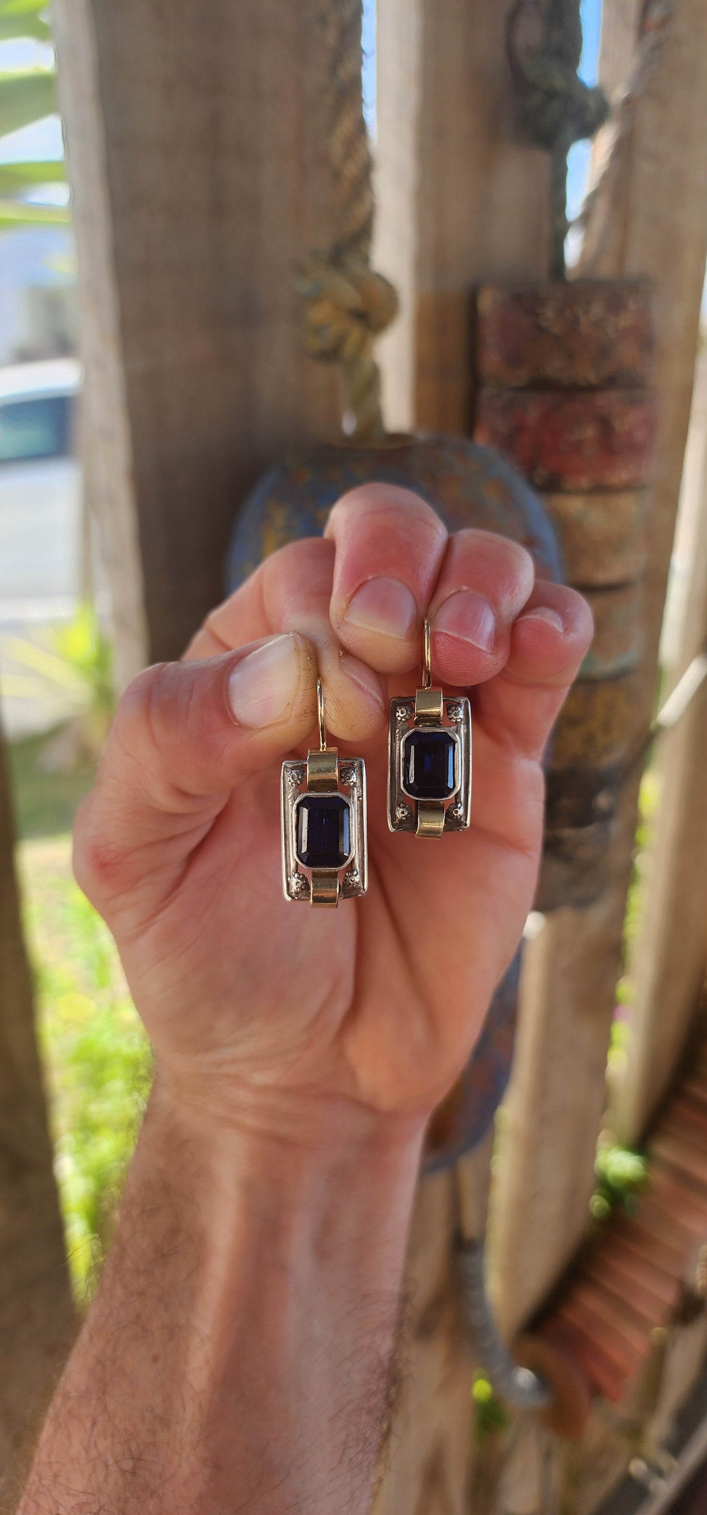 Absolutely stunning Art Deco revival earrings — a bold little masterpiece of geometry, contrast, and deep gemstone glamour.