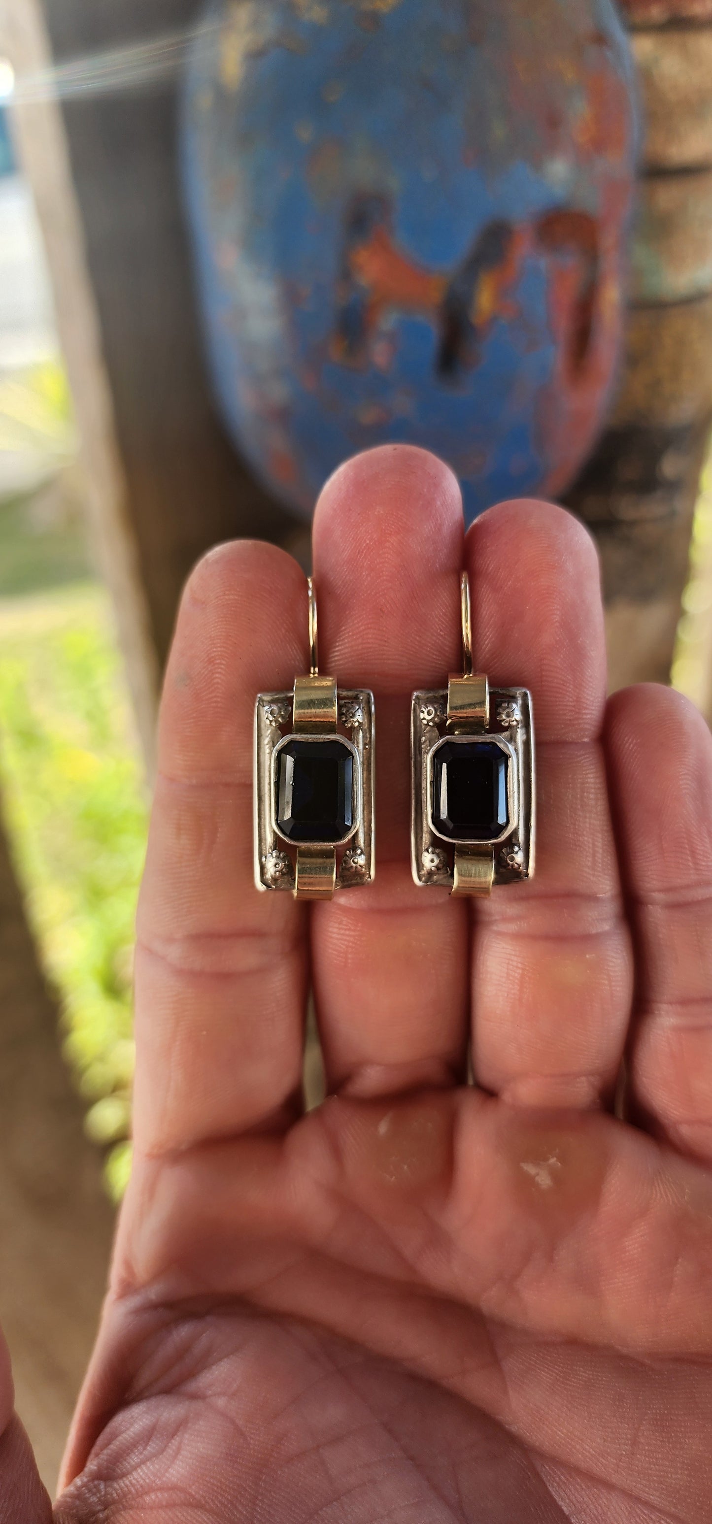 Absolutely stunning Art Deco revival earrings — a bold little masterpiece of geometry, contrast, and deep gemstone glamour.
